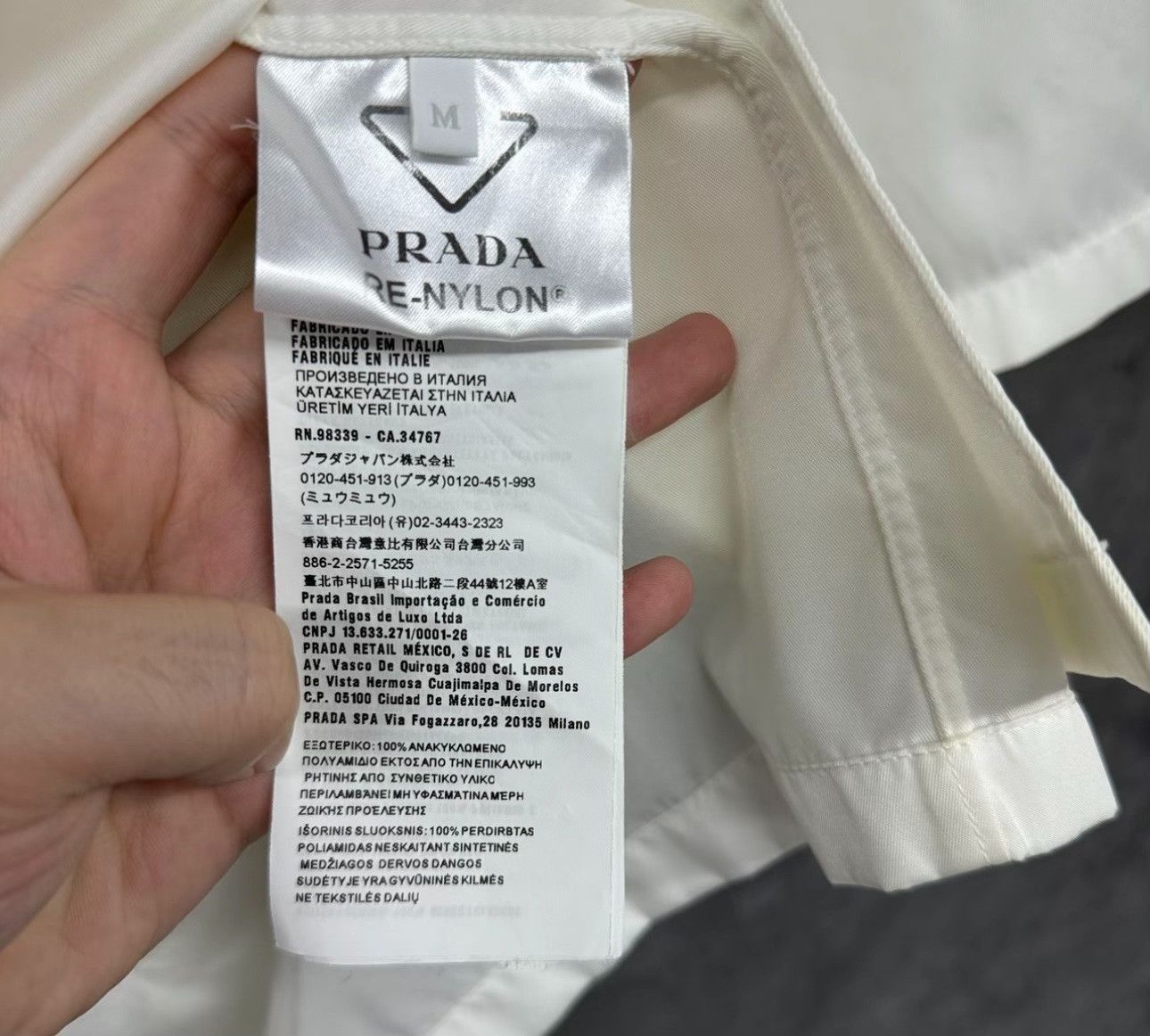 Prada Prada Re-Nylon Triangle Logo Shirt Size M Size US M / EU 48-50 / 2 - 5 Thumbnail