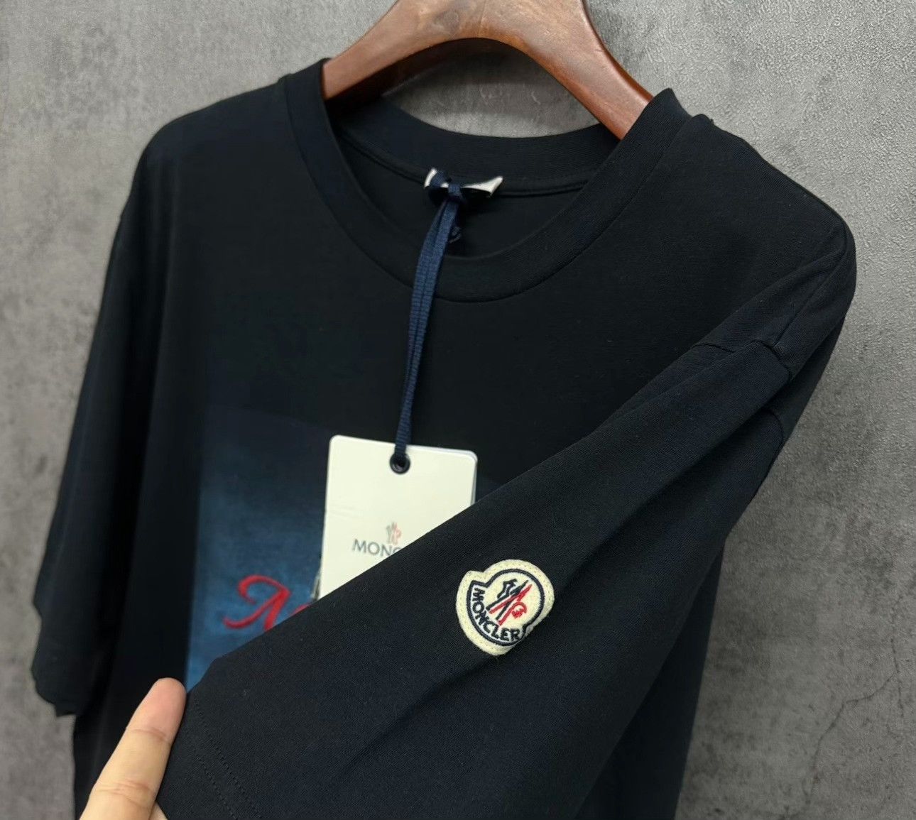 Moncler Moncler Mountain Lovers Graphic T-Shirt Size L Size US L / EU 52-54 / 3 - 4 Thumbnail