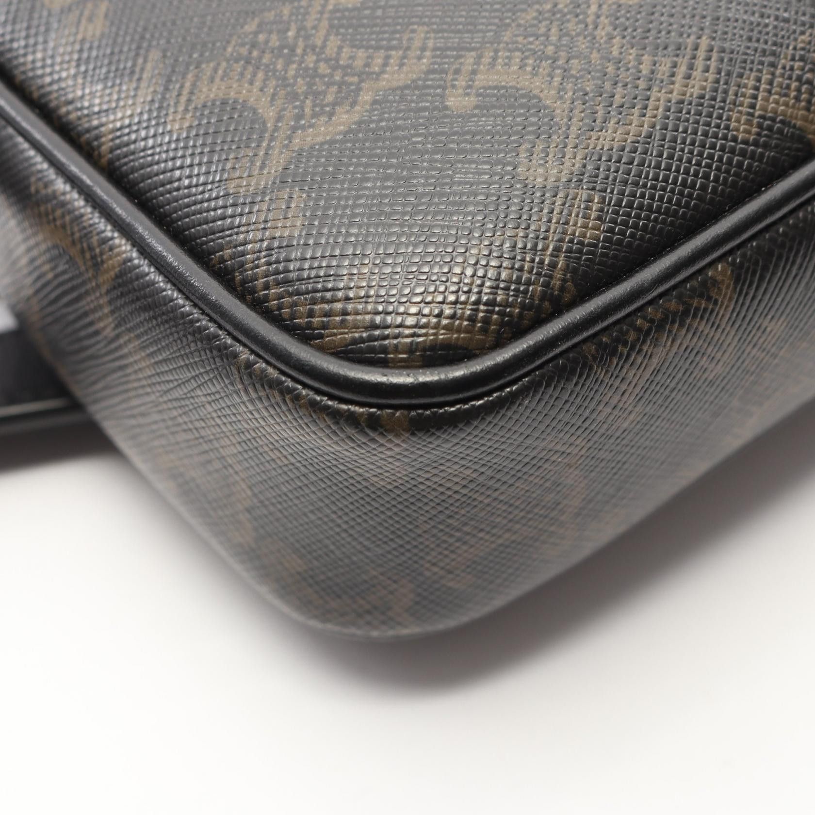 Celine Celine Celine Triomphe PVC Coated Canvas Leather Shoulder Bag Textile Shoulder Bag DUTY FREE for USA Size ONE SIZE - 5 Thumbnail