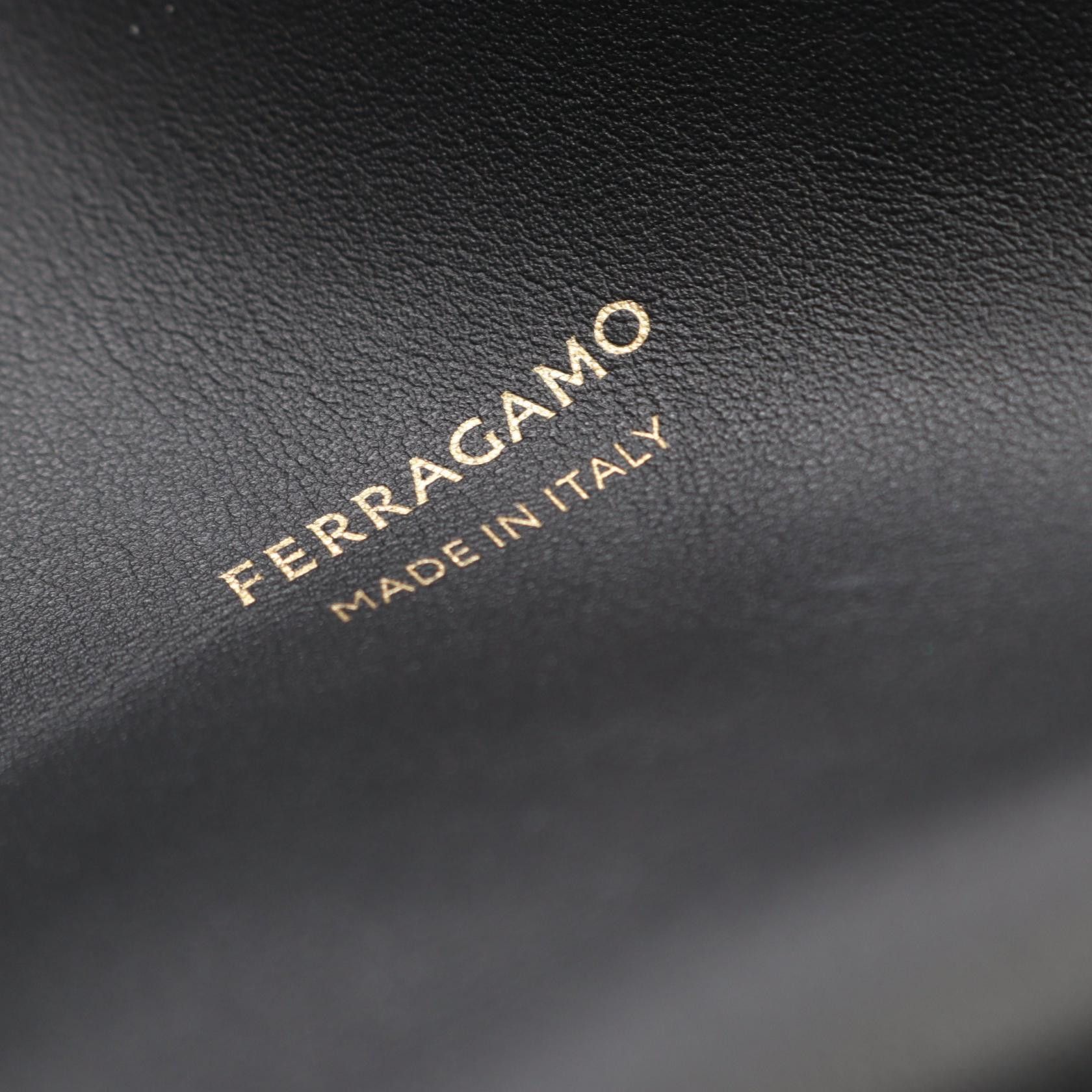 Salvatore Ferragamo Salvatore Ferragamo Salvatore Ferragamo Leather Shoulder Bag Leather Tote Bag DUTY FREE for USA Size ONE SIZE - 4 Thumbnail