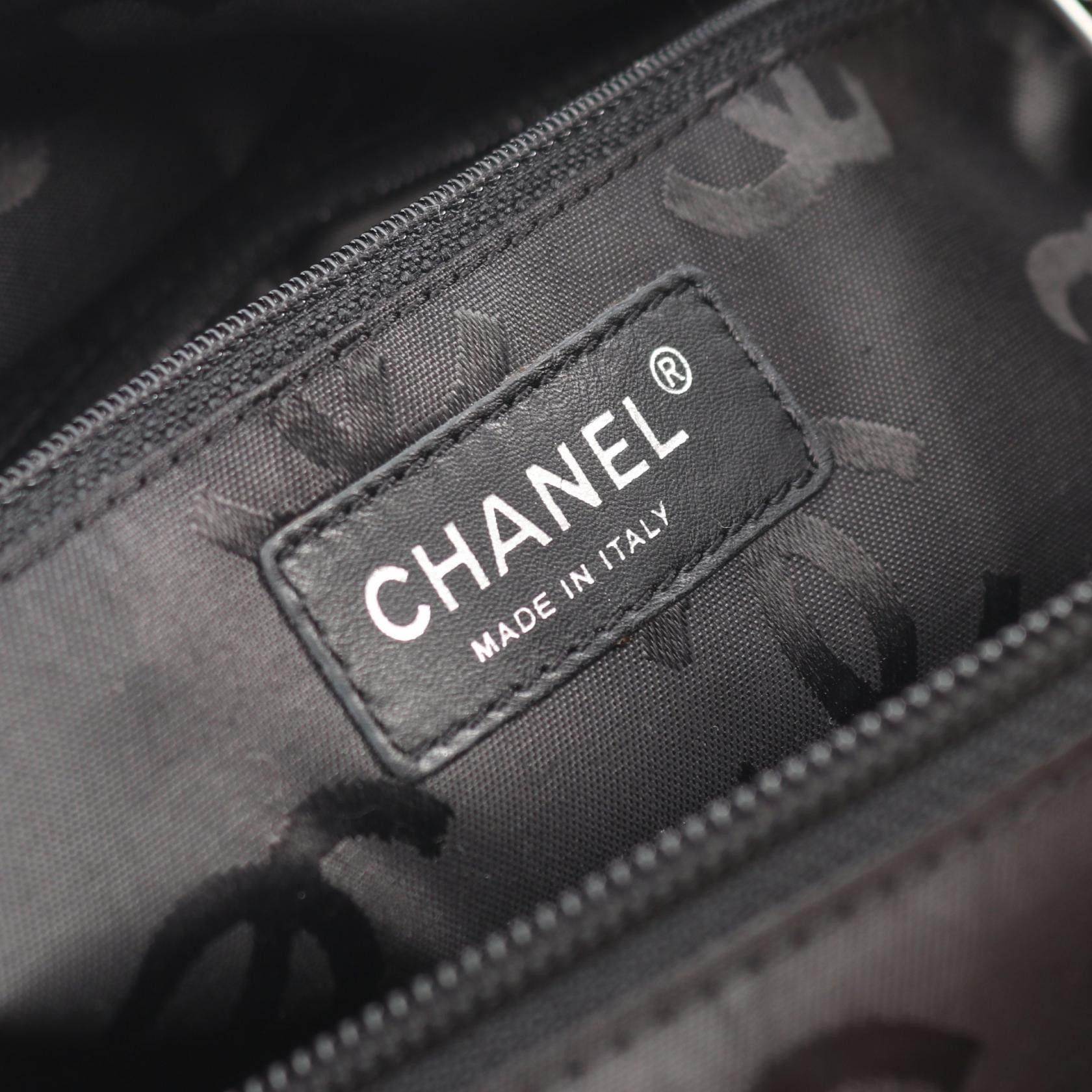 Chanel Chanel Chanel Cambon Line Leather Tote Bag Leather Tote Bag DUTY FREE for USA Size ONE SIZE - 4 Thumbnail
