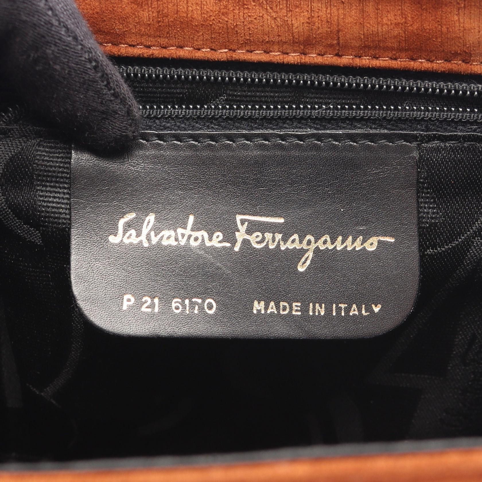Salvatore Ferragamo Salvatore Ferragamo Salvatore Ferragamo Suede Shoulder Bag Leather Shoulder Bag DUTY FREE for USA Size ONE SIZE - 4 Thumbnail
