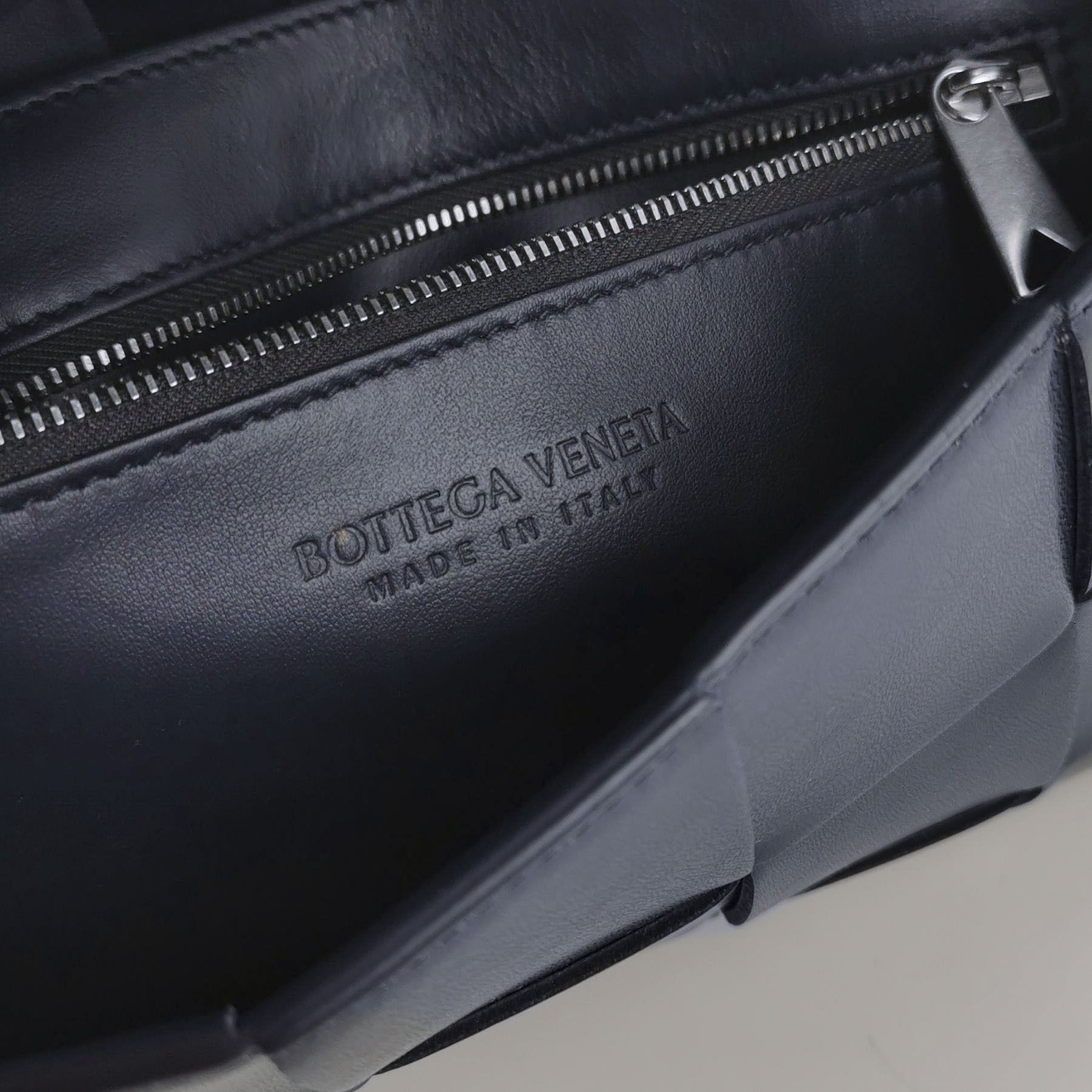 Bottega Veneta Bottega Veneta Women os Shoulder Bags Size ONE SIZE - 8 Thumbnail