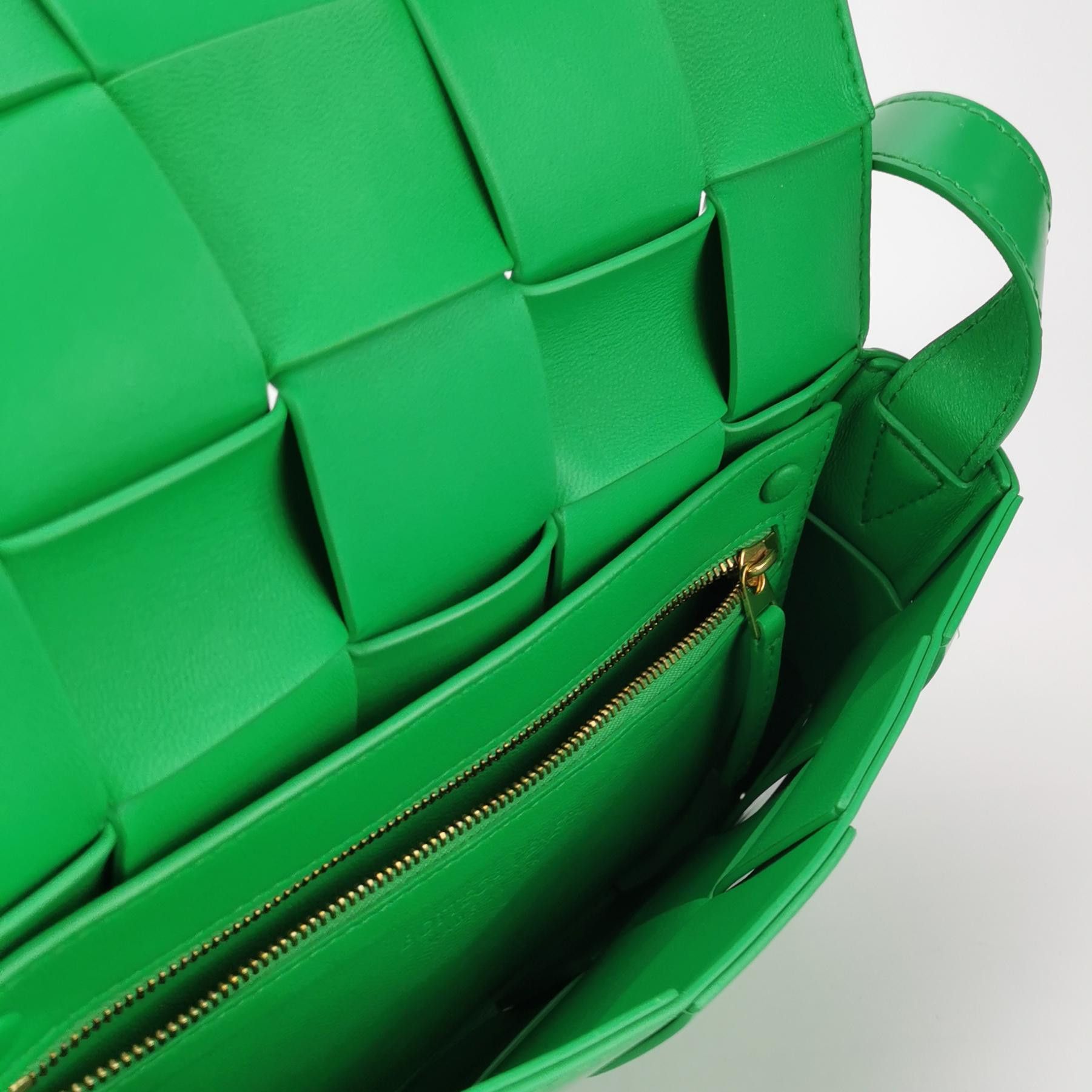 Bottega Veneta Bottega Veneta Women os Shoulder Bags Size ONE SIZE - 7 Thumbnail