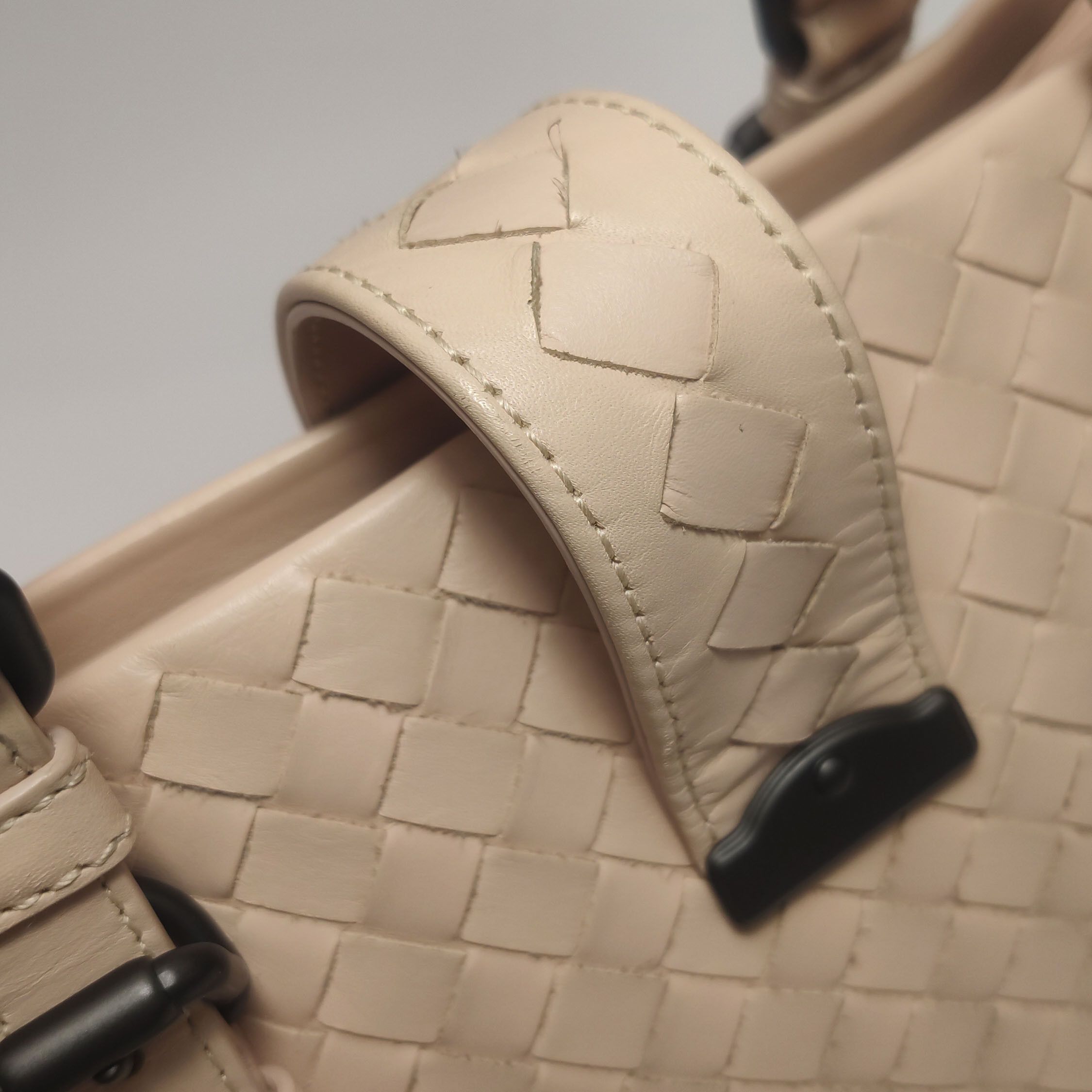 Bottega Veneta Bottega Veneta Women os Shoulder Bags Size ONE SIZE - 18 Thumbnail