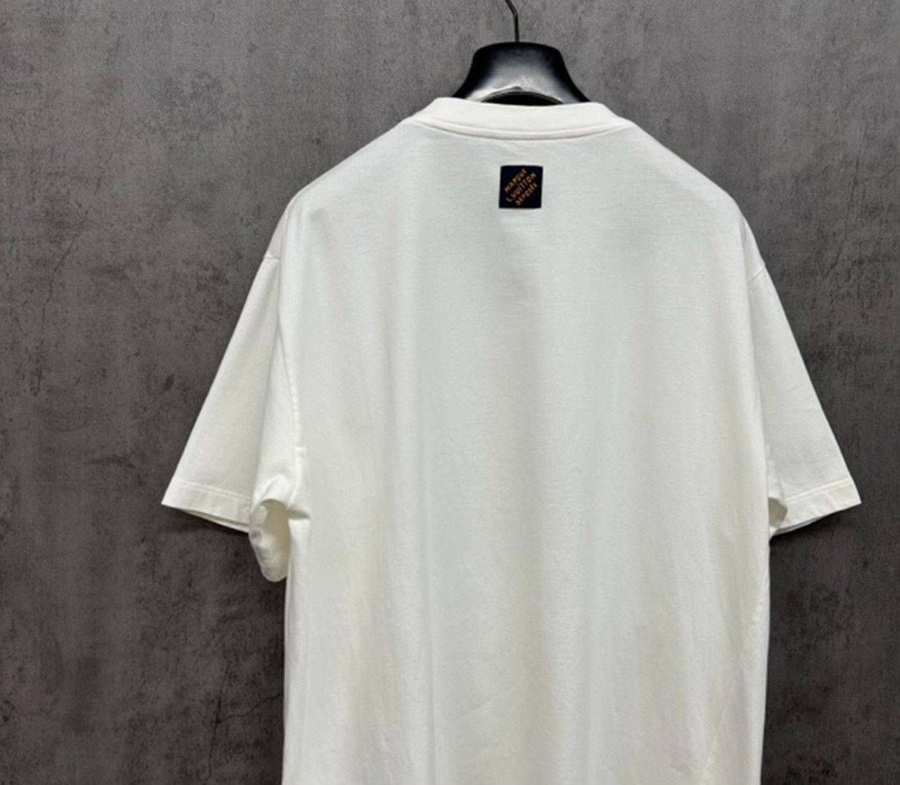 Louis Vuitton Louis Vuitton Monogram Graphic T-Shirt Size XL Size US XL / EU 56 / 4 - 4 Thumbnail