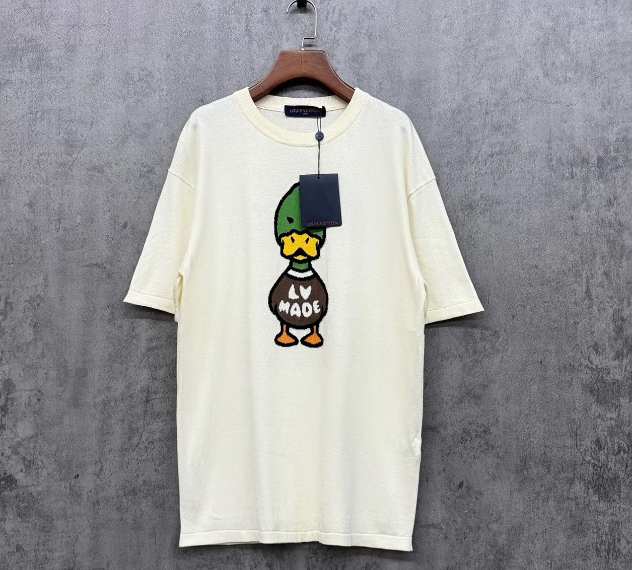 Louis Vuitton Louis Vuitton Nigo Duck T-Shirt Size L Size US L / EU 52-54 / 3 - 2 Thumbnail