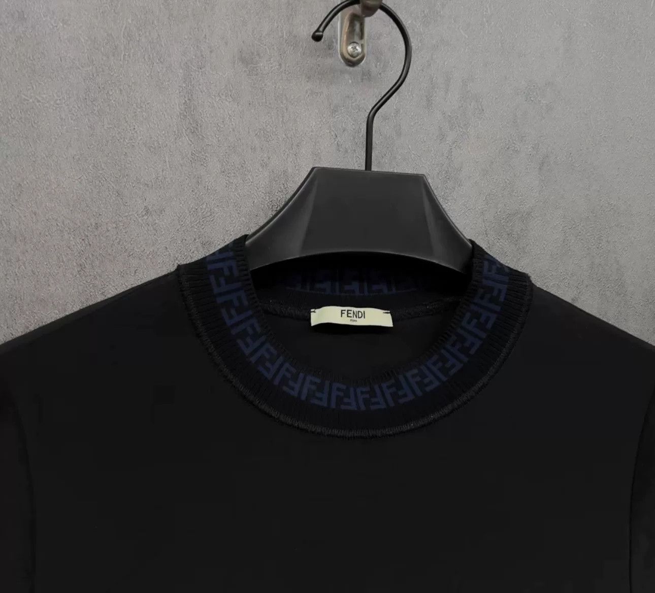 Fendi Fendi Embroidered Logo Silk Top Size 36 Size XS / US 0-2 / IT 36-38 - 3 Thumbnail