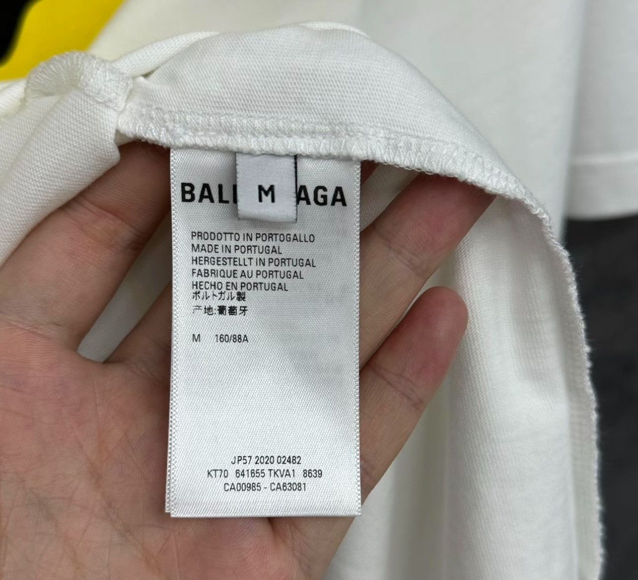 Balenciaga Balenciaga Smiley Dripping Graphic T-Shirt Size M Size US M / EU 48-50 / 2 - 5 Thumbnail
