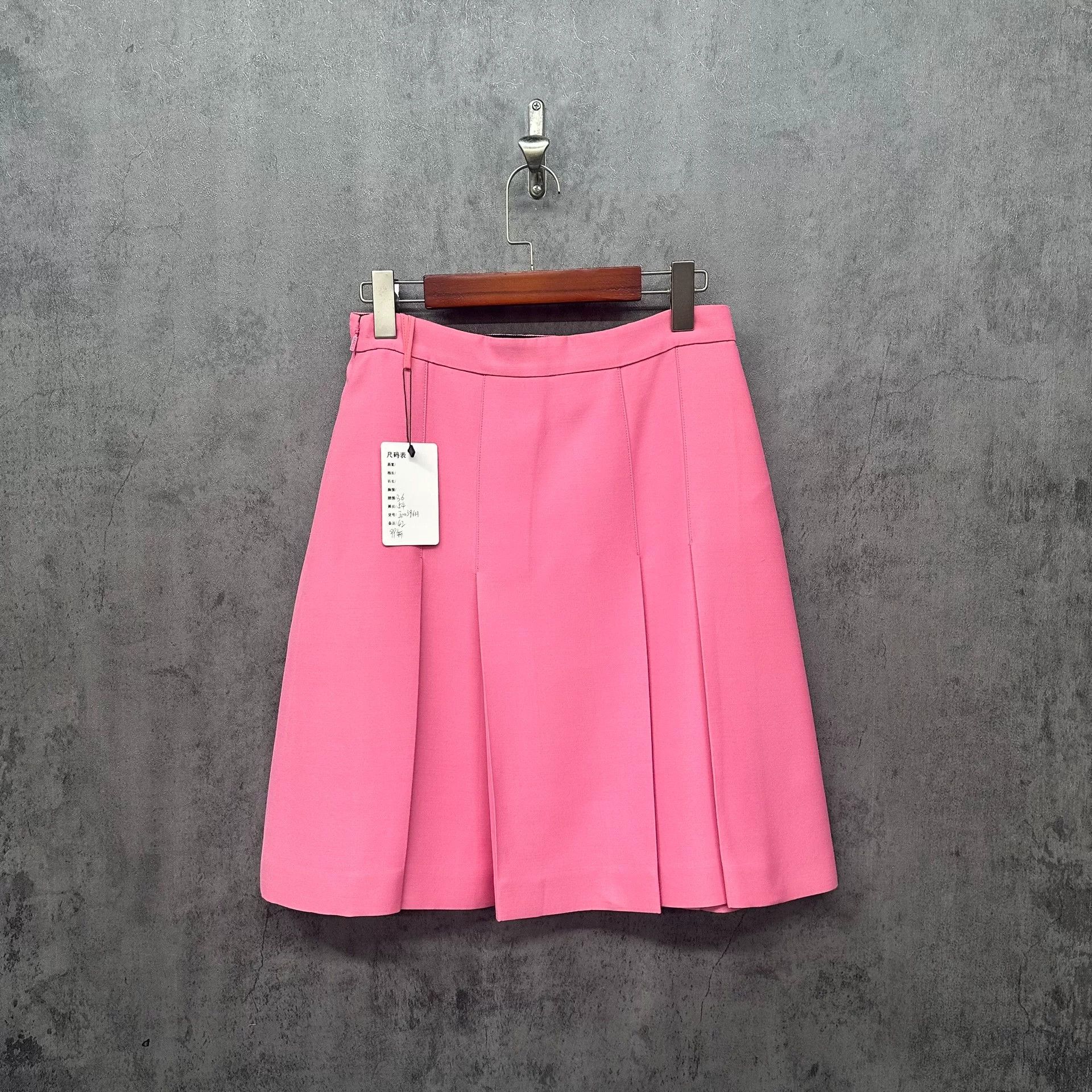 Gucci Gucci Pink Wool Silk Midi Skirt Size 42 Size 28" / US 6 / IT 42 - 3 Thumbnail