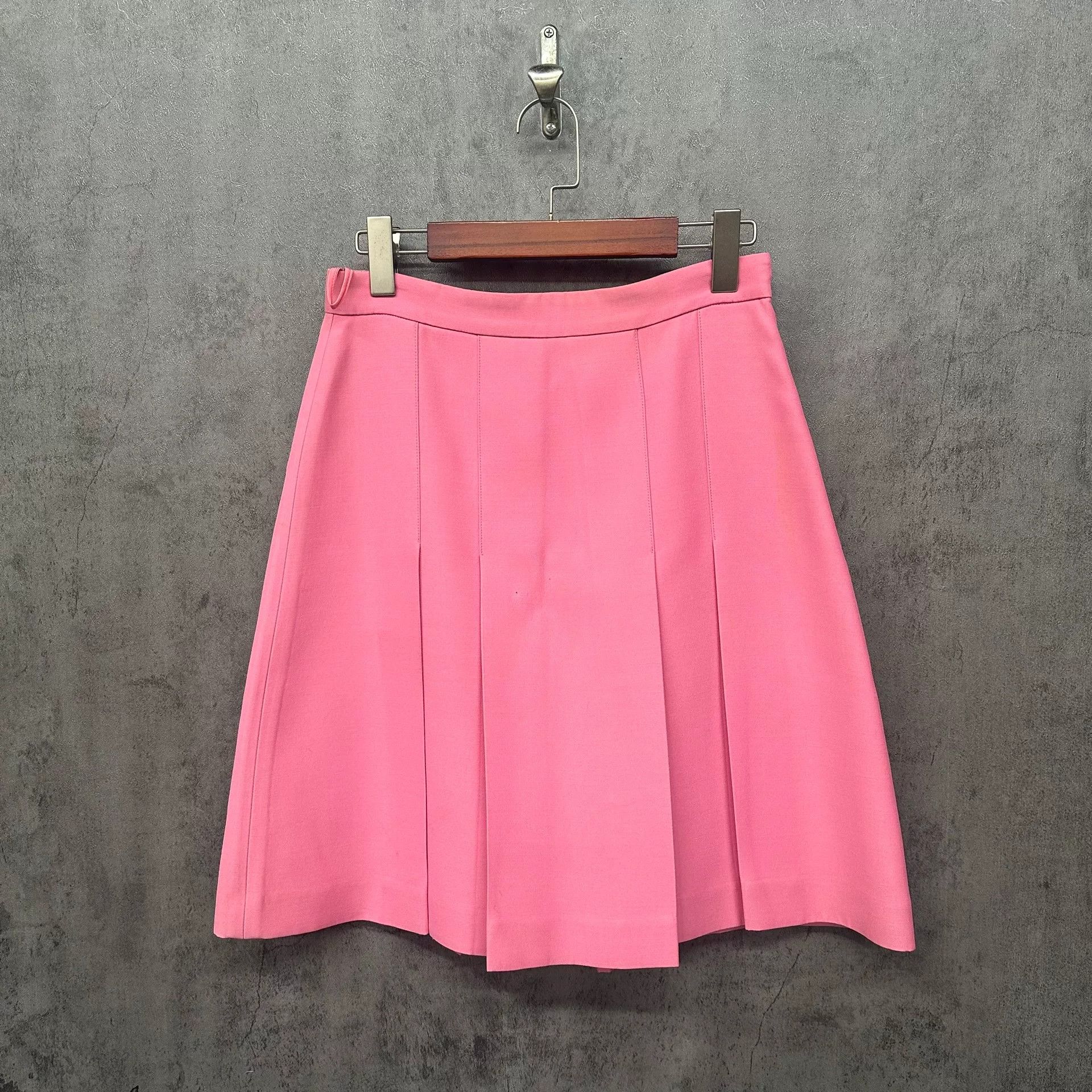 Gucci Gucci Pink Wool Silk Midi Skirt Size 42 Size 28" / US 6 / IT 42 - 2 Thumbnail