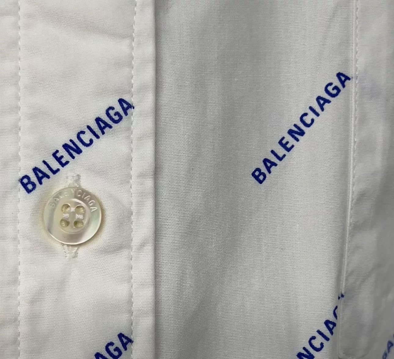 Balenciaga Balenciaga All Over Logo Shirt Size 37 Size US S / EU 44-46 / 1 - 4 Thumbnail