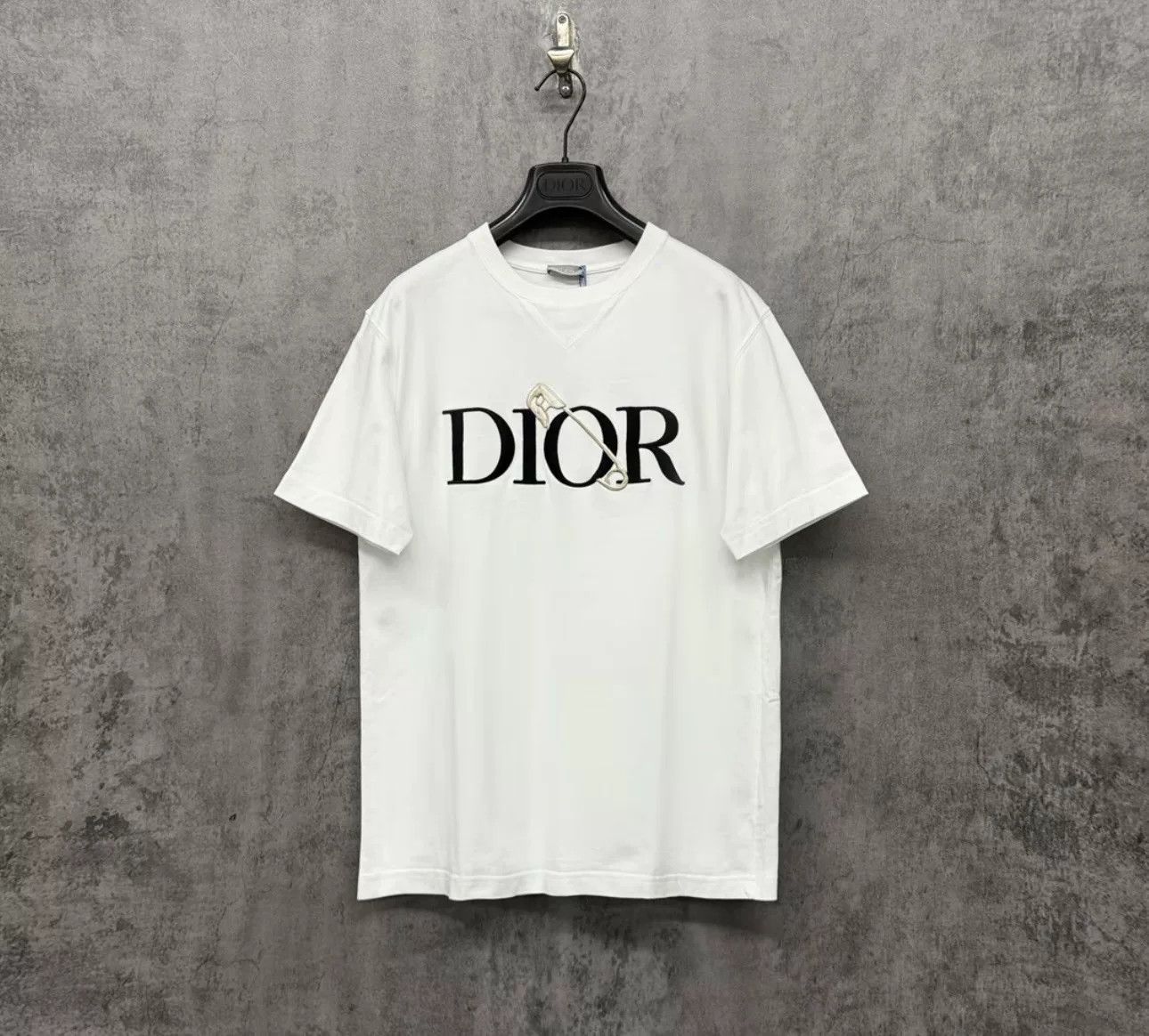 Dior Dior Pin Embroidered T-Shirt Size M Size US M / EU 48-50 / 2 - 2 Thumbnail