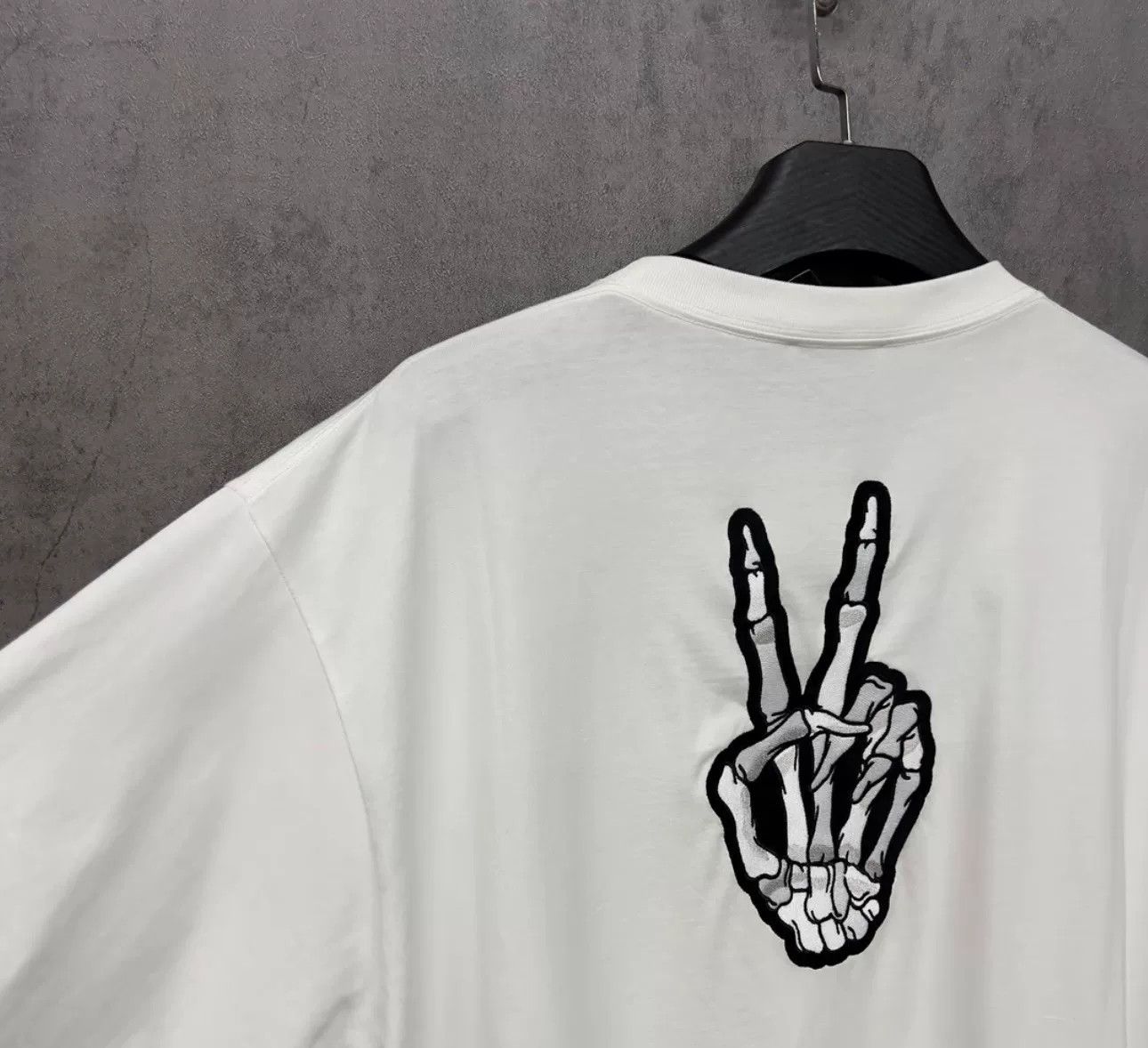 Balenciaga Balenciaga Melting Smiley Skeleton T-Shirt Size M Size US M / EU 48-50 / 2 - 4 Thumbnail