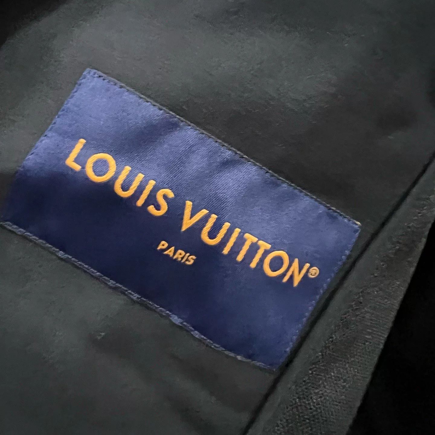 Louis Vuitton Louis Vuitton Beaded Logo Hoodie Size 48 Size US M / EU 48-50 / 2 - 6 Thumbnail