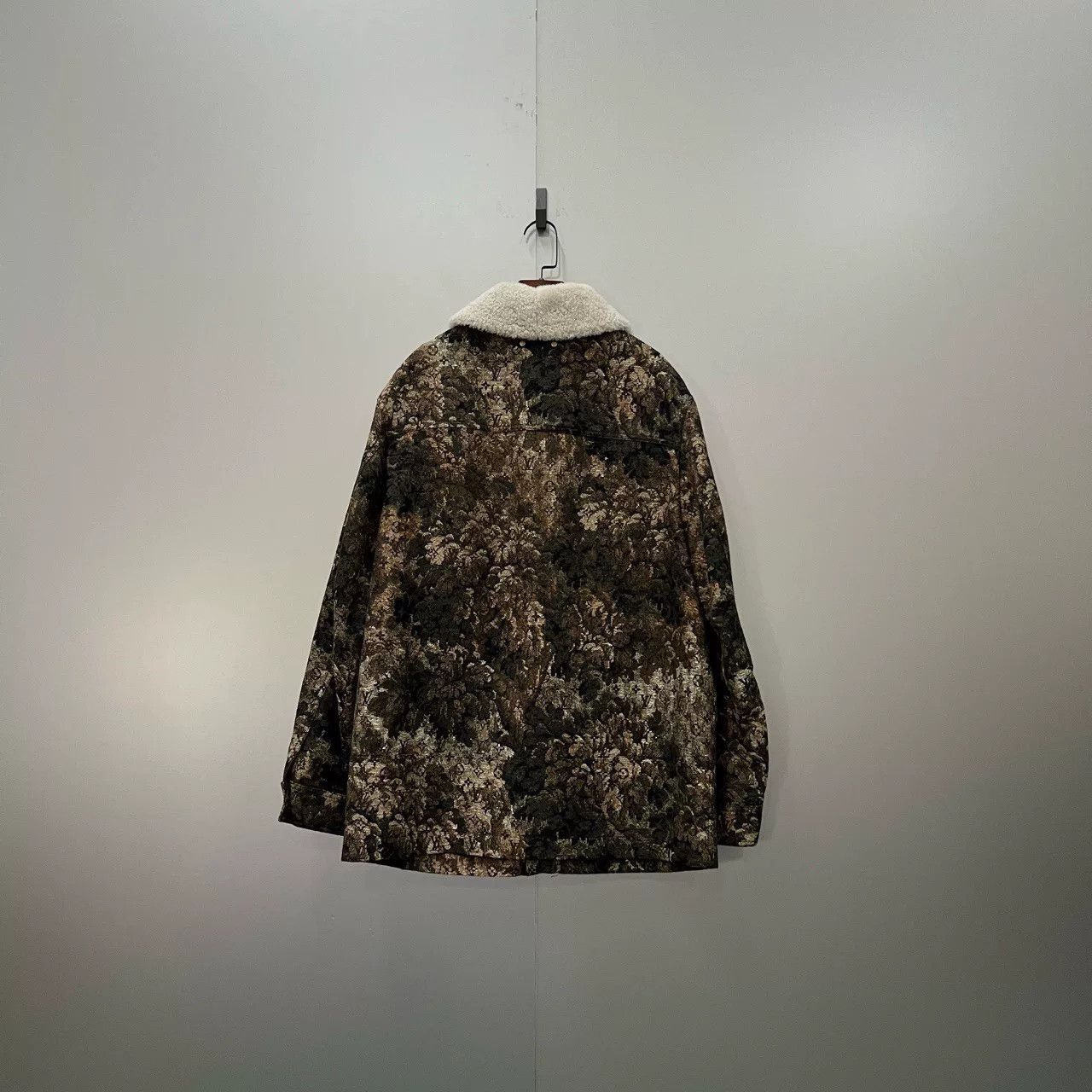 Louis Vuitton Louis Vuitton Jacquard Shearling Jacket Size M Size US M / EU 48-50 / 2 - 3 Thumbnail