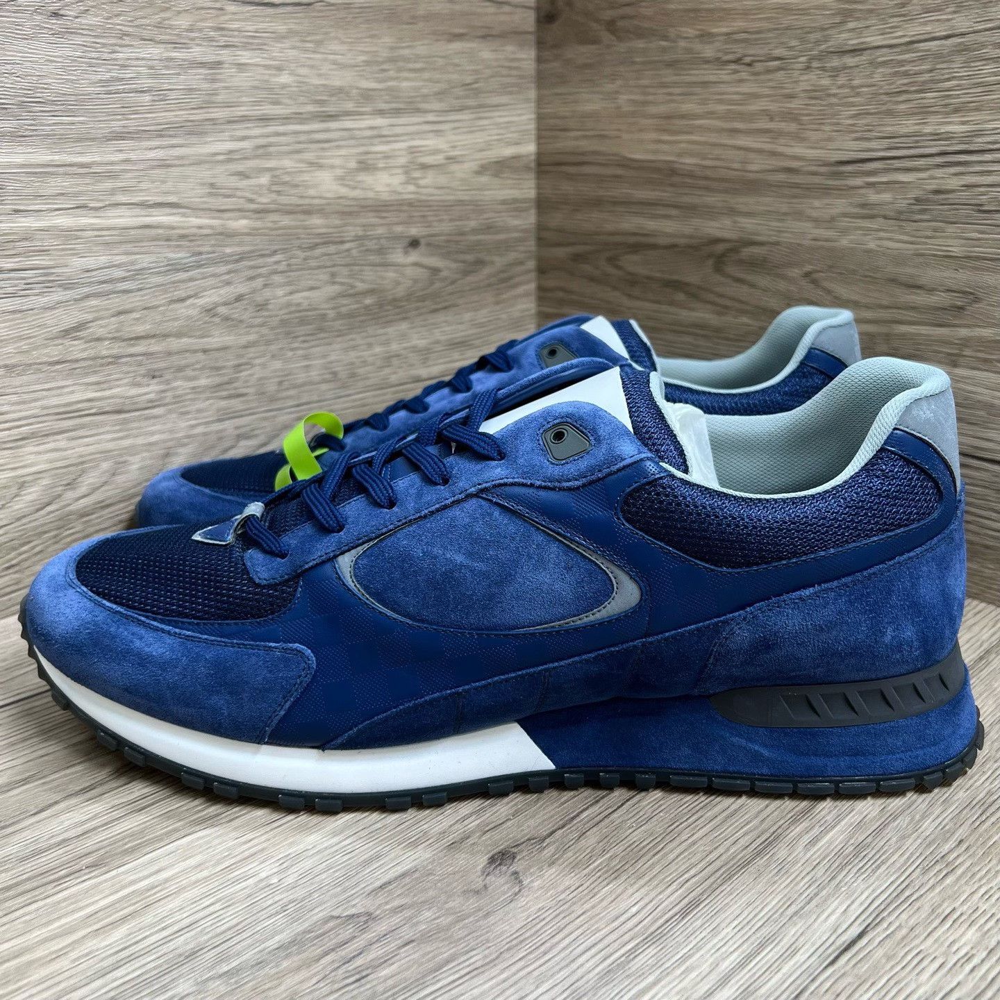 Louis Vuitton Louis Vuitton Run Away Blue Damier Sneakers Size 10 Size US 10 / EU 43 - 2 Thumbnail