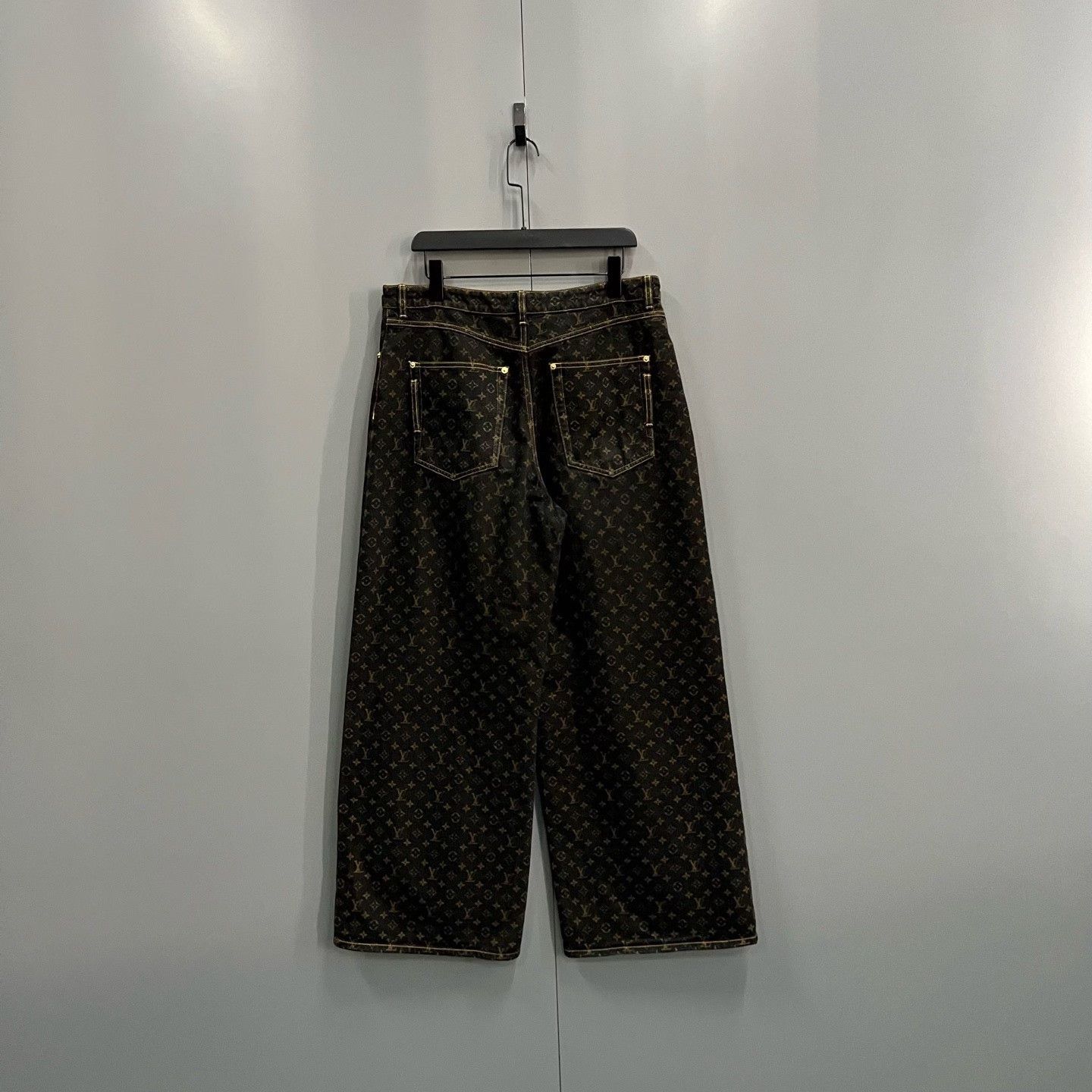 Louis Vuitton Louis Vuitton Monogram Denim Jeans Size 28 Size US 28 / EU 44 - 3 Thumbnail
