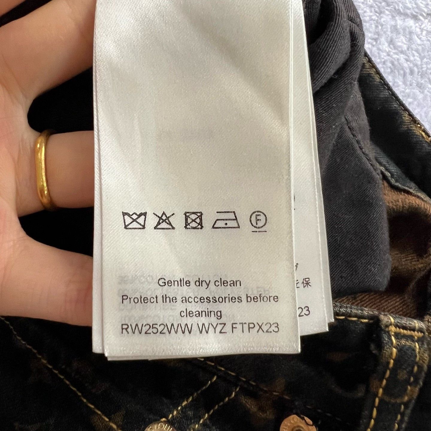 Louis Vuitton Louis Vuitton Monogram Denim Jeans Size 28 Size US 28 / EU 44 - 5 Thumbnail