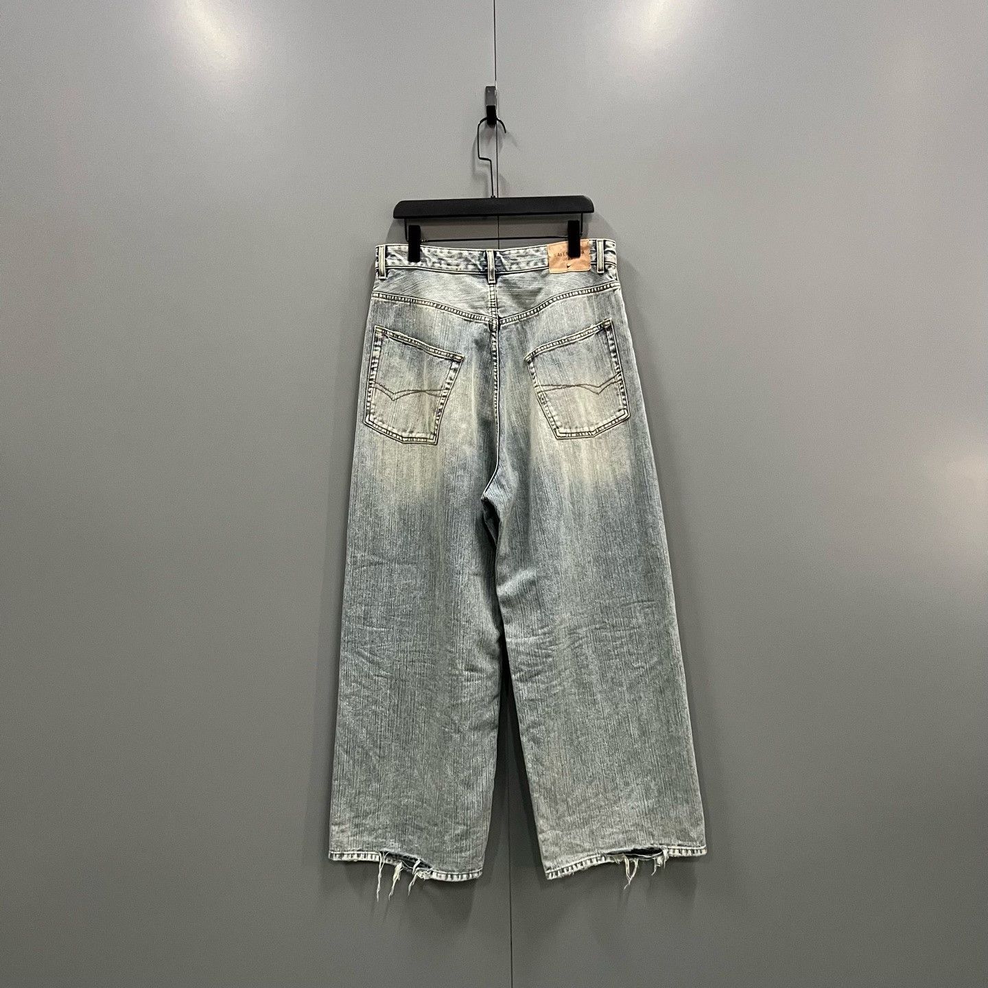 Balenciaga Balenciaga Washed Drawstring Jeans Size S Size US 30 / EU 46 - 3 Thumbnail