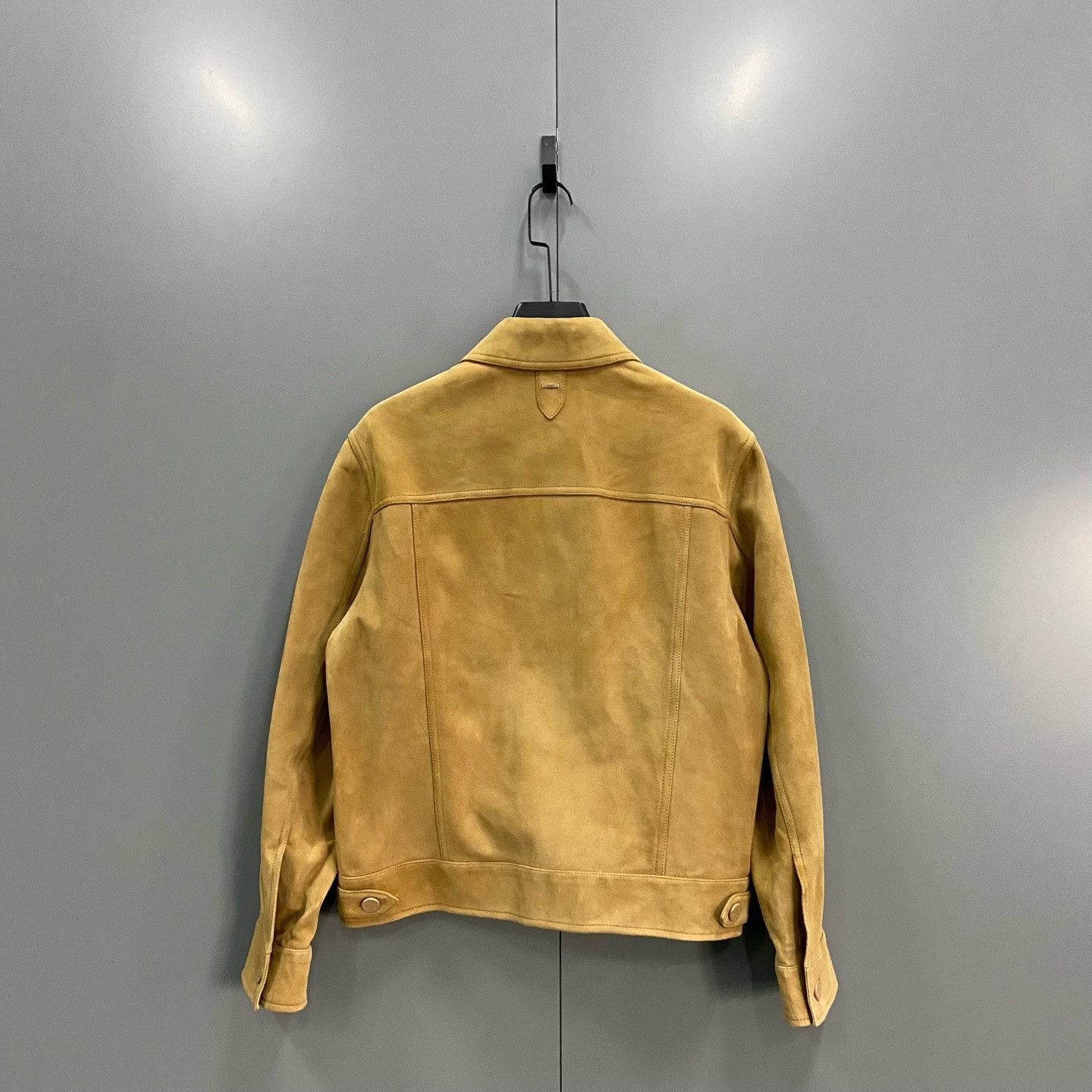 Louis Vuitton Louis Vuitton Suede Jacket Size 44 Size US S / EU 44-46 / 1 - 3 Thumbnail