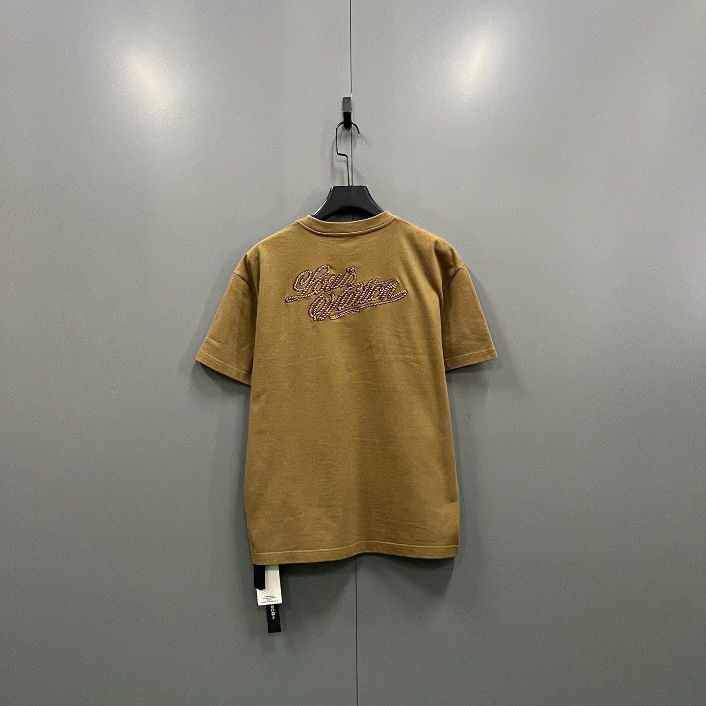 Louis Vuitton Louis Vuitton Embroidered Logo T-Shirt Size M Size US M / EU 48-50 / 2 - 3 Thumbnail