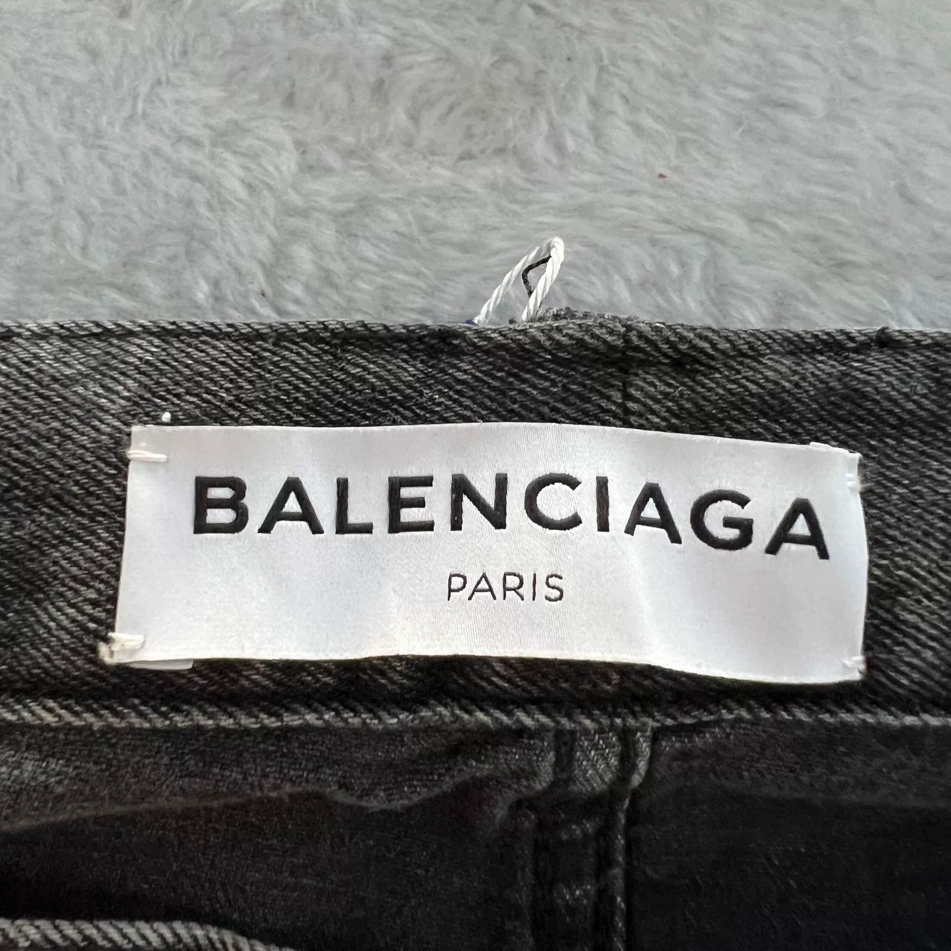 Balenciaga Balenciaga Monogram Denim Jeans Size 32 Size US 32 / EU 48 - 4 Thumbnail