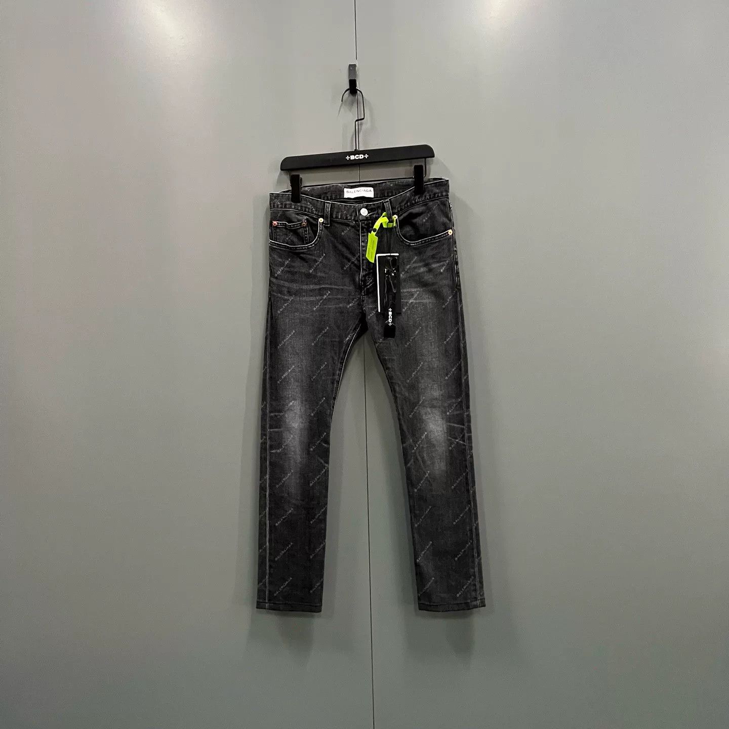Balenciaga Balenciaga Monogram Denim Jeans Size 32 Size US 32 / EU 48 - 2 Thumbnail