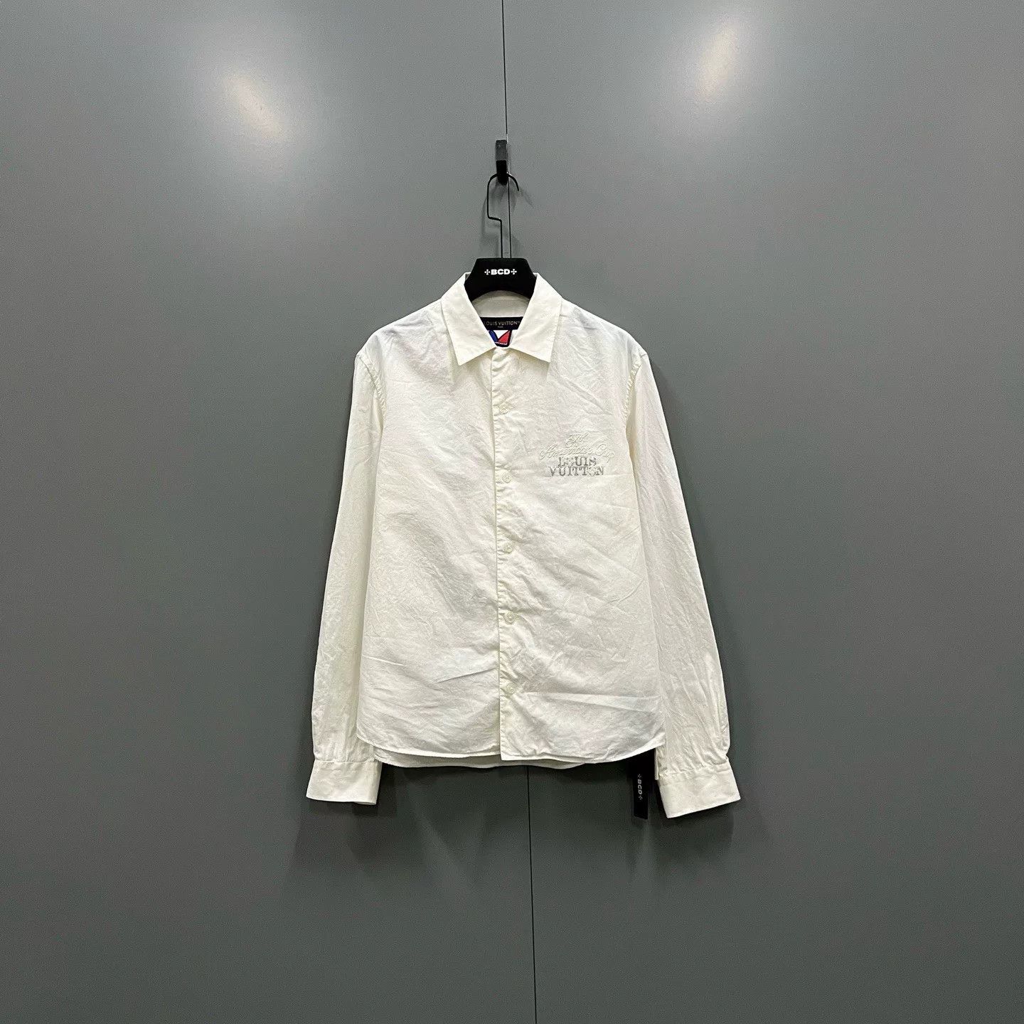 Louis Vuitton Louis Vuitton America's Cup Button Up Shirt White Size L Size US L / EU 52-54 / 3 - 2 Thumbnail