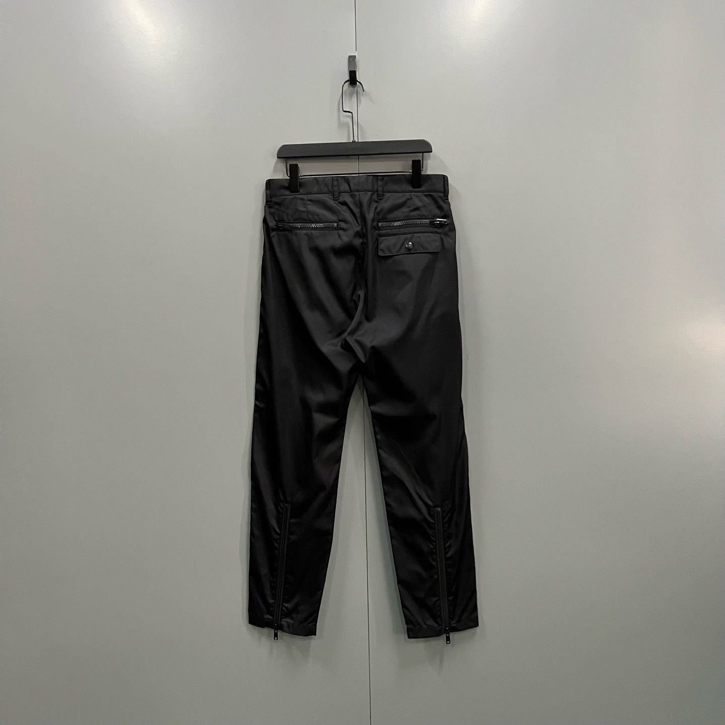 Prada Prada Nylon Zip Hem Pants Black Size 46 Size US 30 / EU 46 - 3 Thumbnail