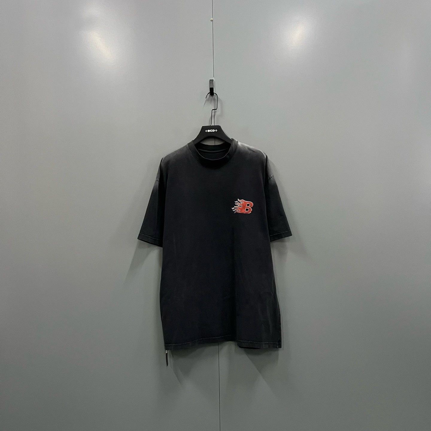 Balenciaga Balenciaga Flame Logo T-Shirt Size XS Size US XS / EU 42 / 0 - 2 Thumbnail
