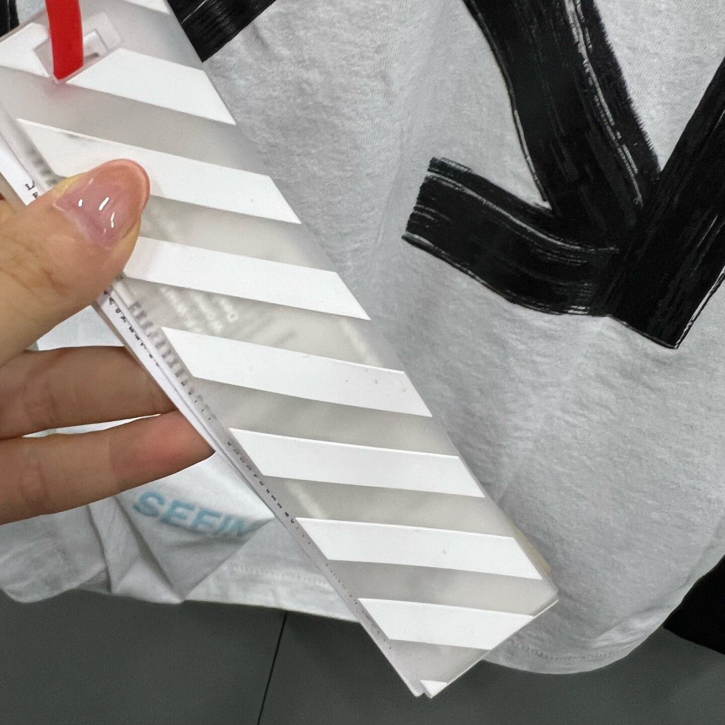 Off-White Off-White Brush Arrow Long Sleeve T-Shirt Size L Size US L / EU 52-54 / 3 - 4 Thumbnail