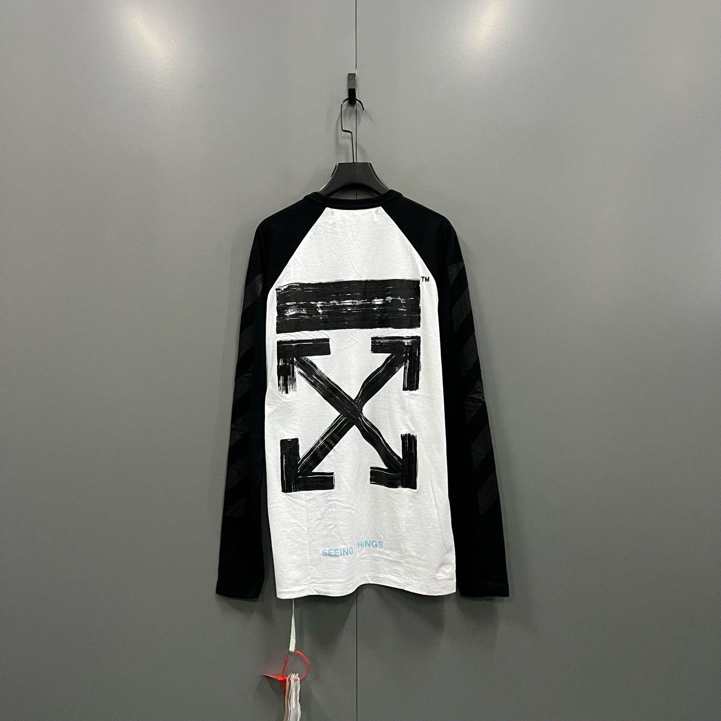 Off-White Off-White Brush Arrow Long Sleeve T-Shirt Size L Size US L / EU 52-54 / 3 - 3 Thumbnail
