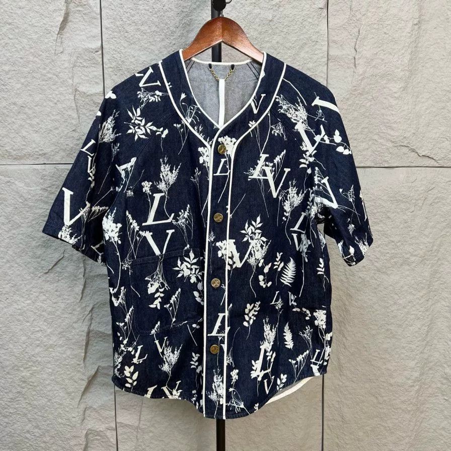 Louis Vuitton Louis Vuitton Floral Monogram Denim Button Up Shirt M Size US M / EU 48-50 / 2 - 2 Thumbnail