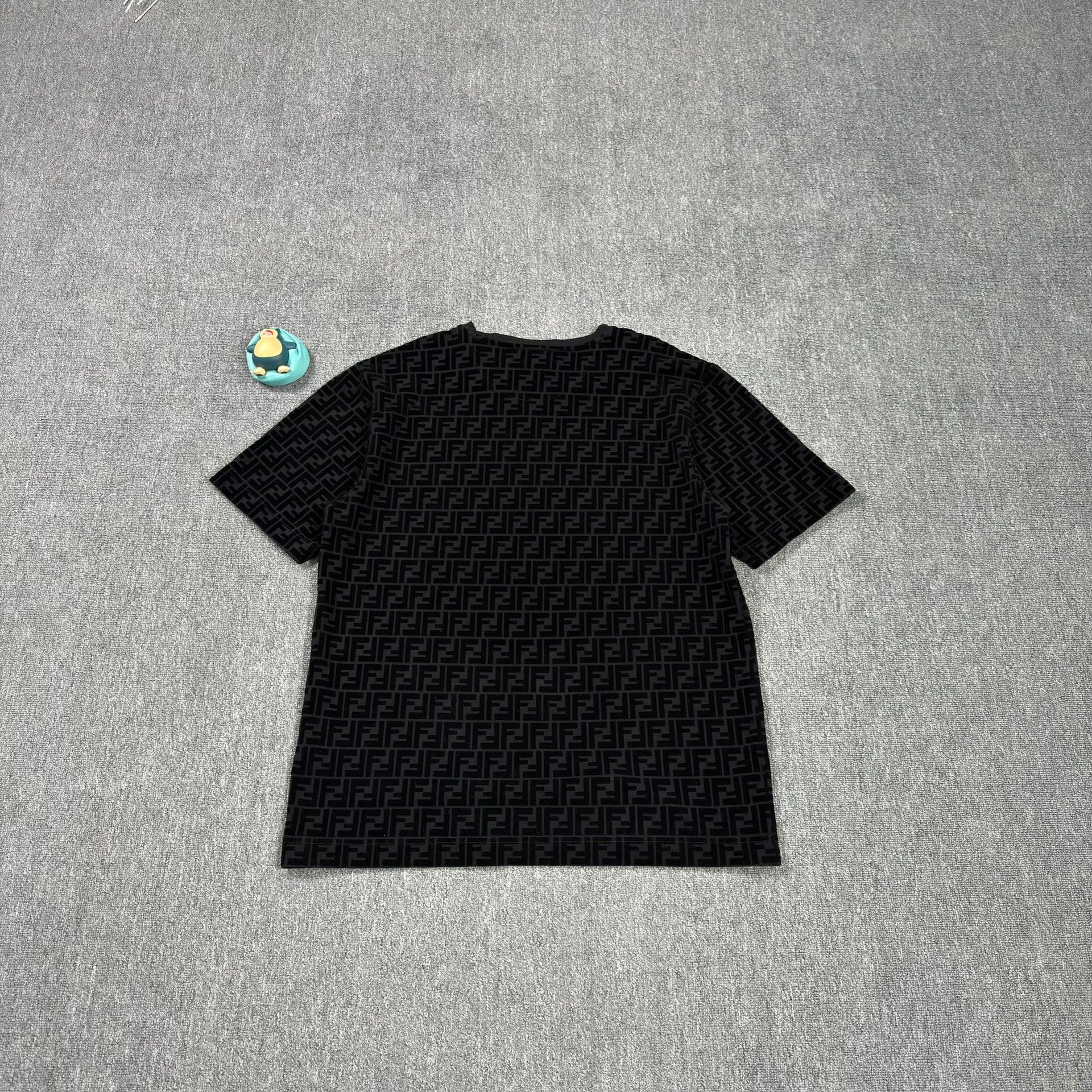 Fendi Fendi FF Flocked Logo T-Shirt Size XXXL Size US XXL / EU 58 / 5 - 3 Thumbnail