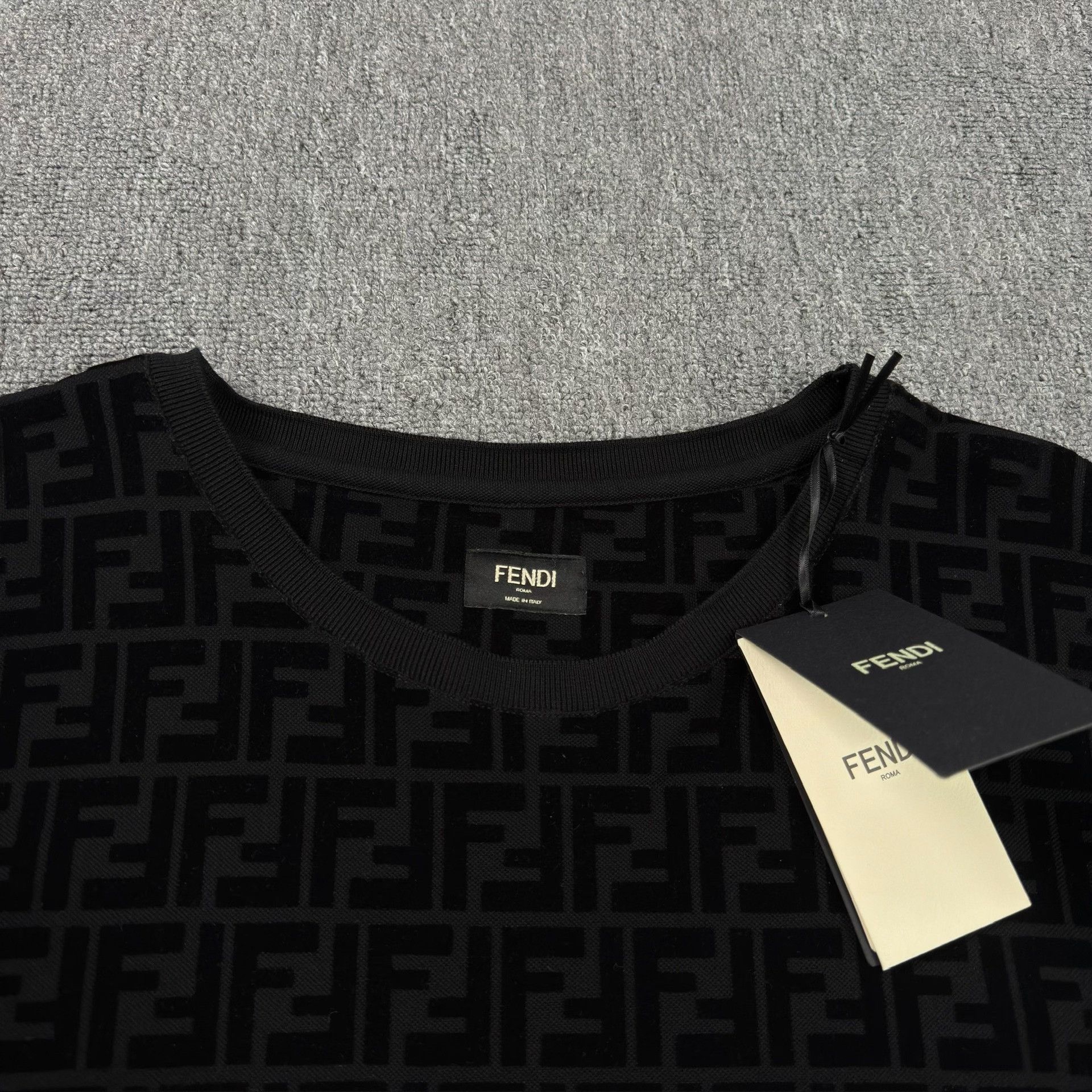 Fendi Fendi FF Flocked Logo T-Shirt Size XXXL Size US XXL / EU 58 / 5 - 4 Thumbnail