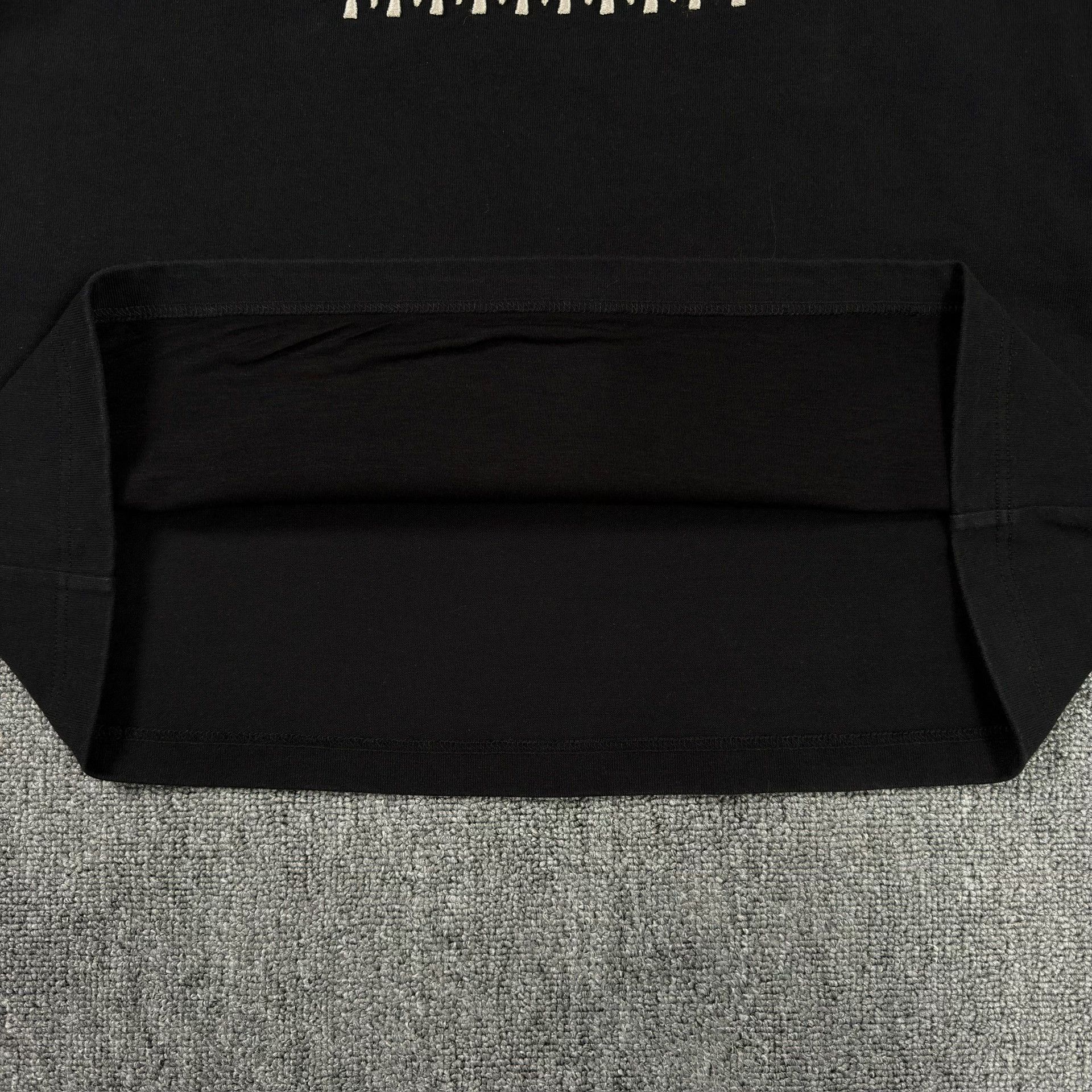 Louis Vuitton Louis Vuitton Pearl Embroidery T-Shirt Size XL Size US XL / EU 56 / 4 - 5 Thumbnail