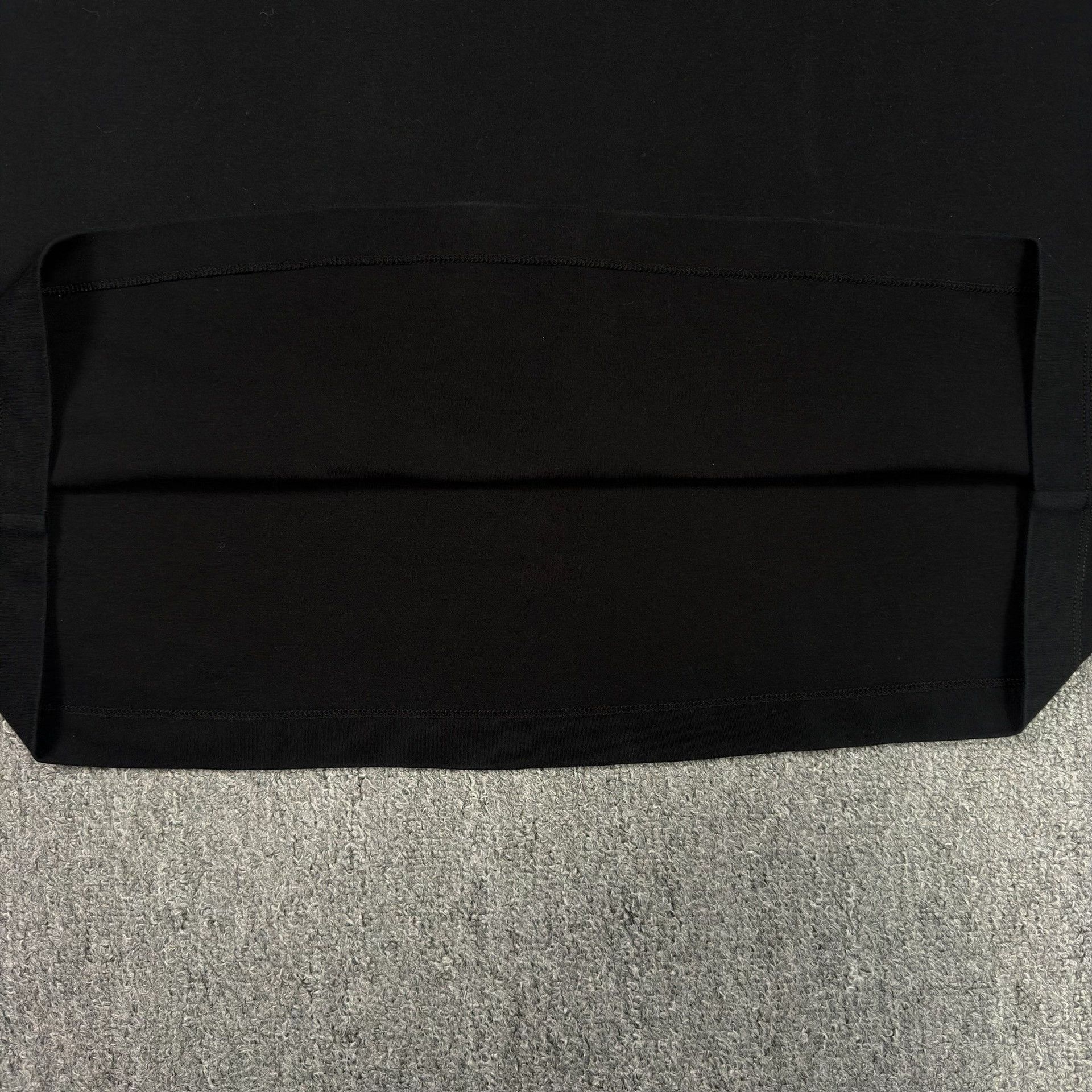 Prada Prada Triangle Logo Short Sleeve T-Shirt Size XXL Size US XXL / EU 58 / 5 - 6 Thumbnail