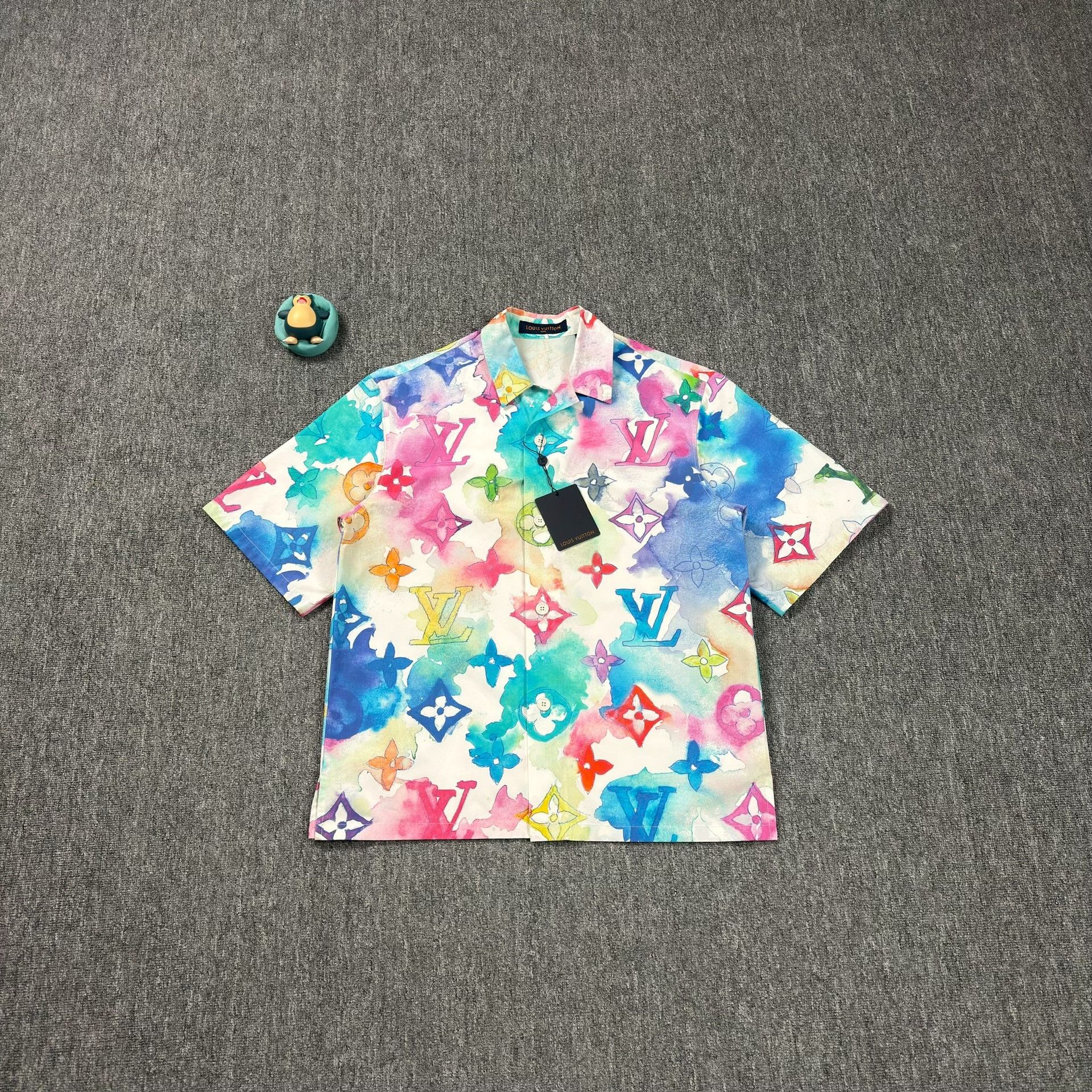 Louis Vuitton Louis Vuitton Watercolor Monogram Short Sleeve Shirt M Size US M / EU 48-50 / 2 - 2 Thumbnail