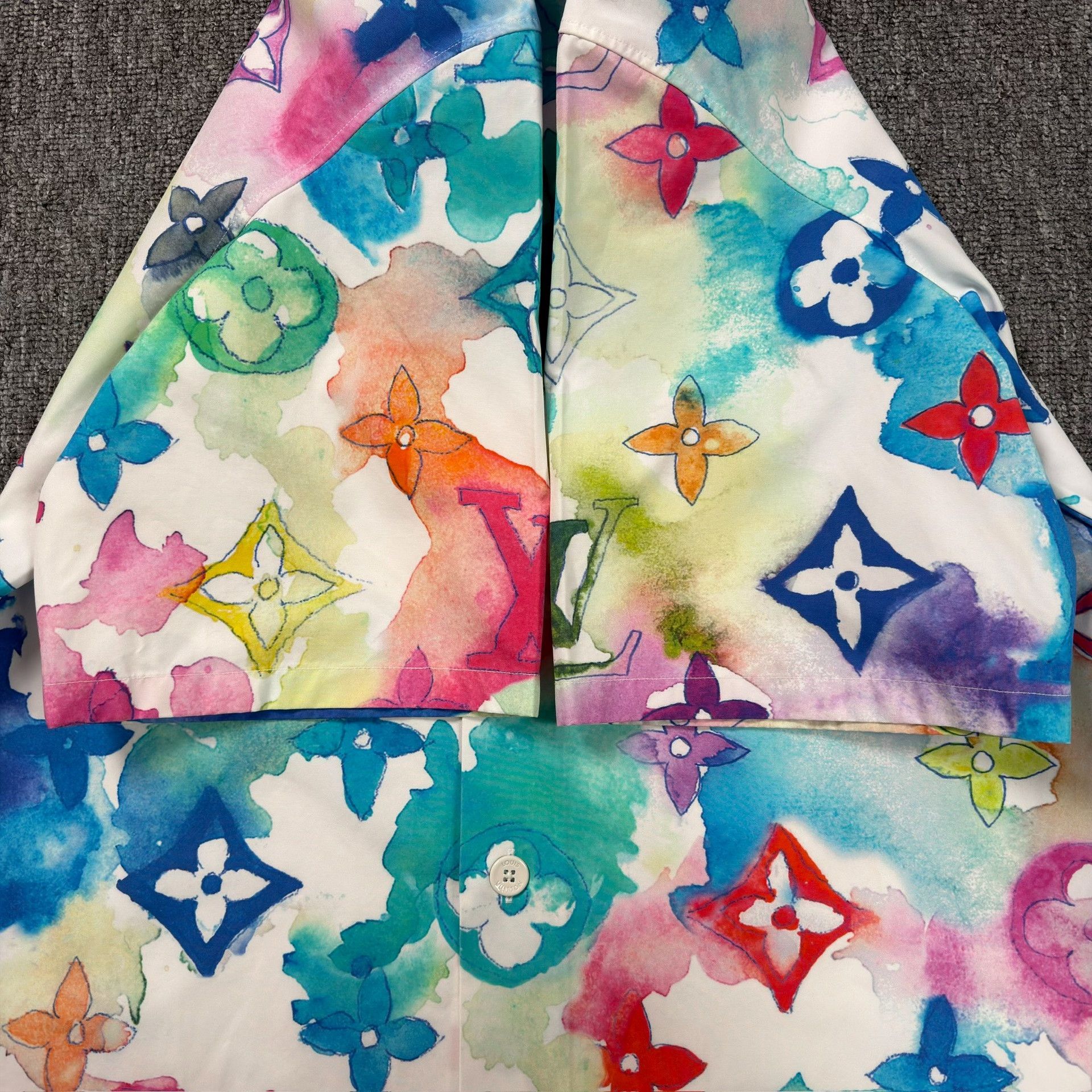 Louis Vuitton Louis Vuitton Watercolor Monogram Short Sleeve Shirt M Size US M / EU 48-50 / 2 - 5 Thumbnail