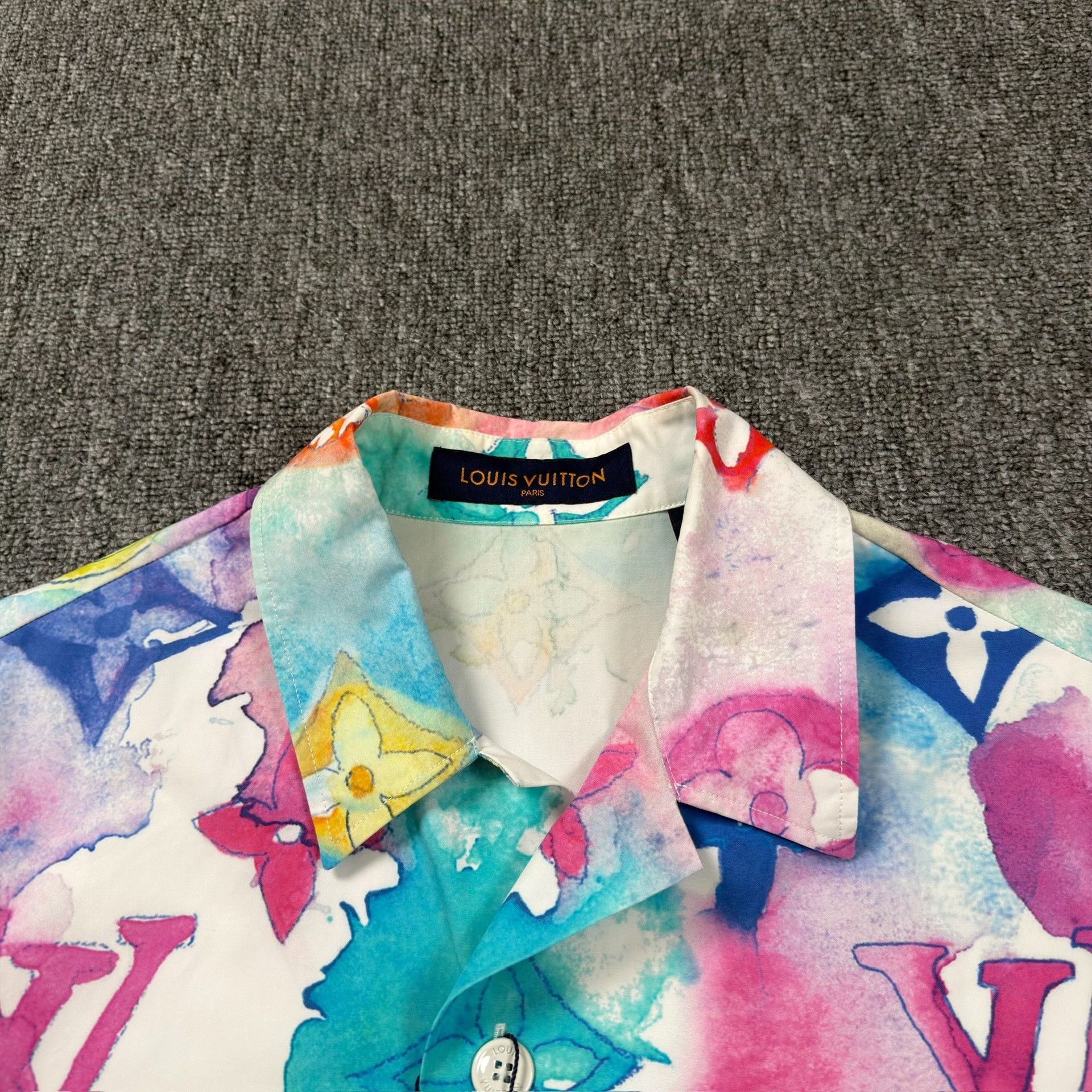 Louis Vuitton Louis Vuitton Watercolor Monogram Short Sleeve Shirt M Size US M / EU 48-50 / 2 - 4 Thumbnail