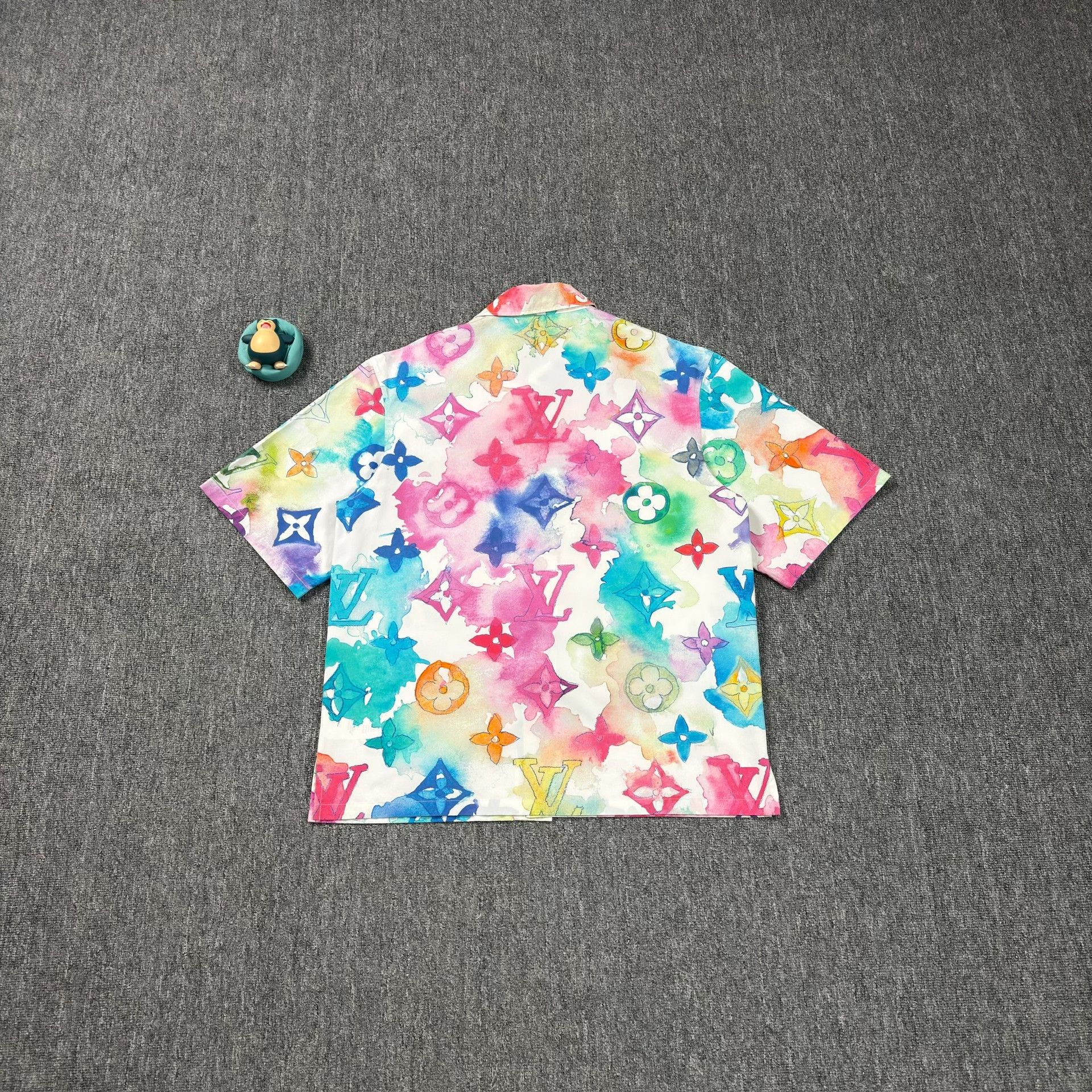 Louis Vuitton Louis Vuitton Watercolor Monogram Short Sleeve Shirt M Size US M / EU 48-50 / 2 - 3 Thumbnail