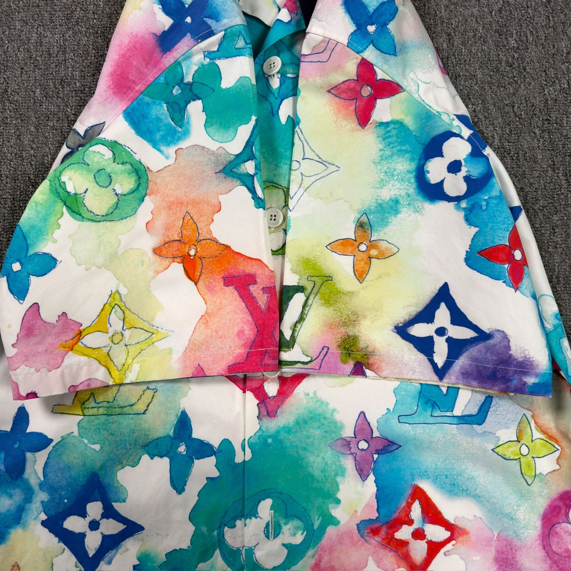 Louis Vuitton Louis Vuitton Watercolor Monogram Shirt XS Size US XS / EU 42 / 0 - 5 Thumbnail