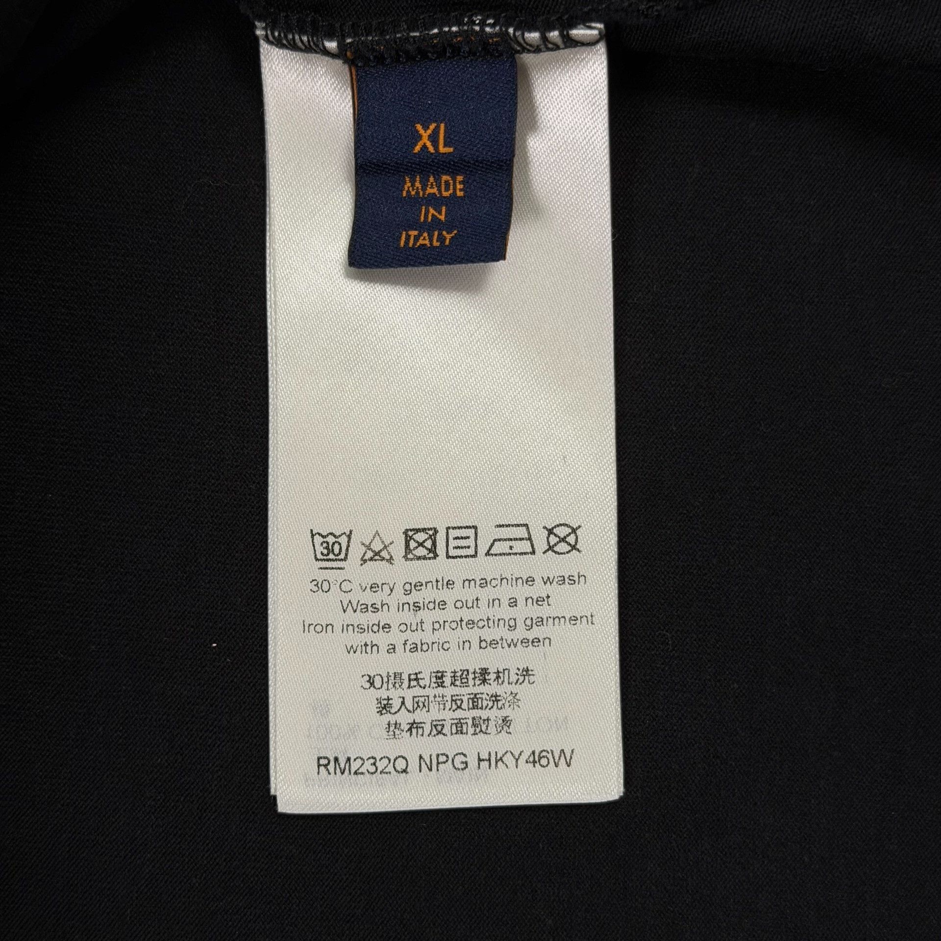Louis Vuitton Louis Vuitton Monogram Gradient T-Shirt Size XL Size US XL / EU 56 / 4 - 8 Thumbnail