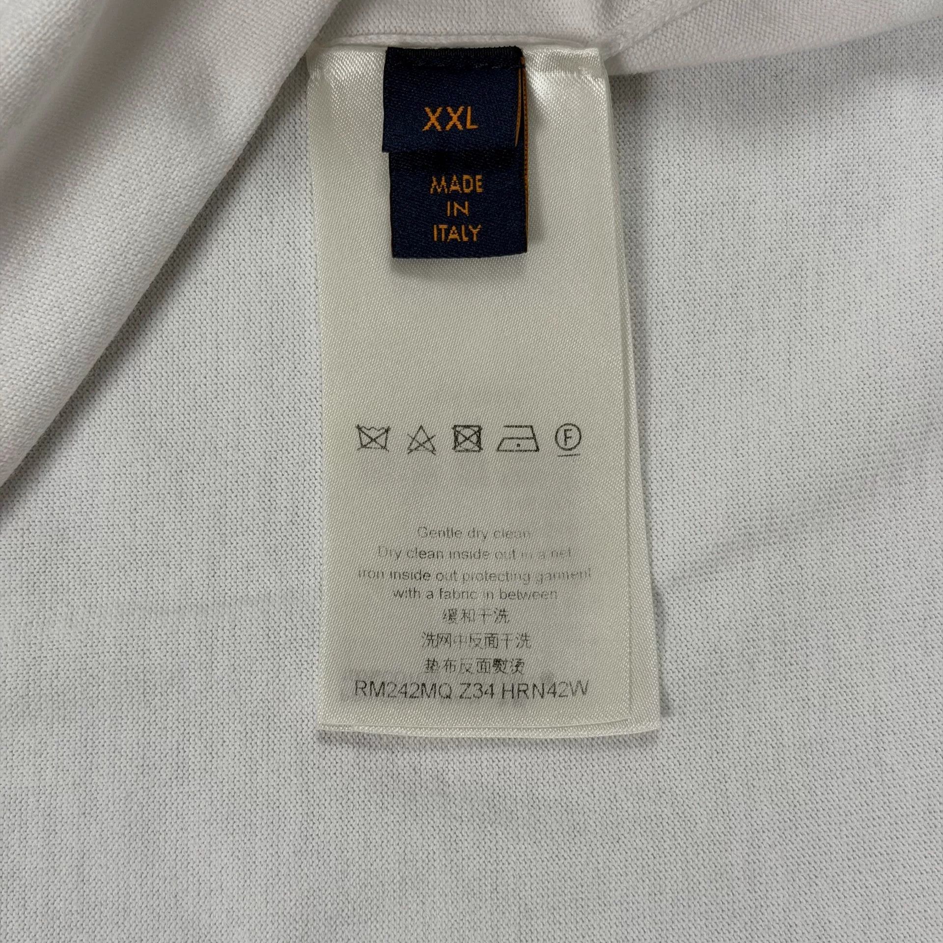 Louis Vuitton Louis Vuitton LV Pattern Trim T-Shirt Size US XXL Size US XXL / EU 58 / 5 - 6 Thumbnail