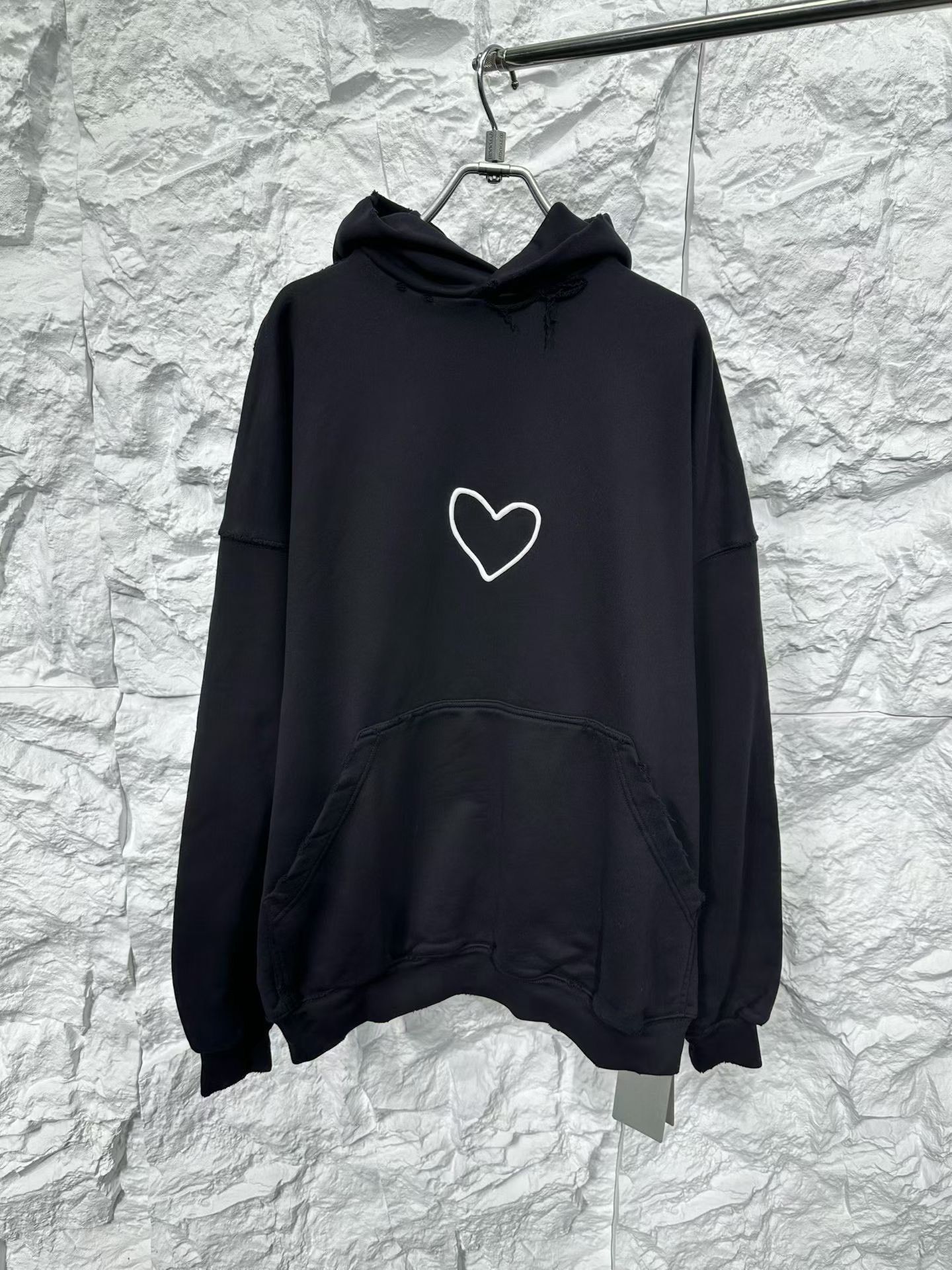 Balenciaga Balenciaga Heart Logo Hoodie Size 1 Size US S / EU 44-46 / 1 - 2 Thumbnail