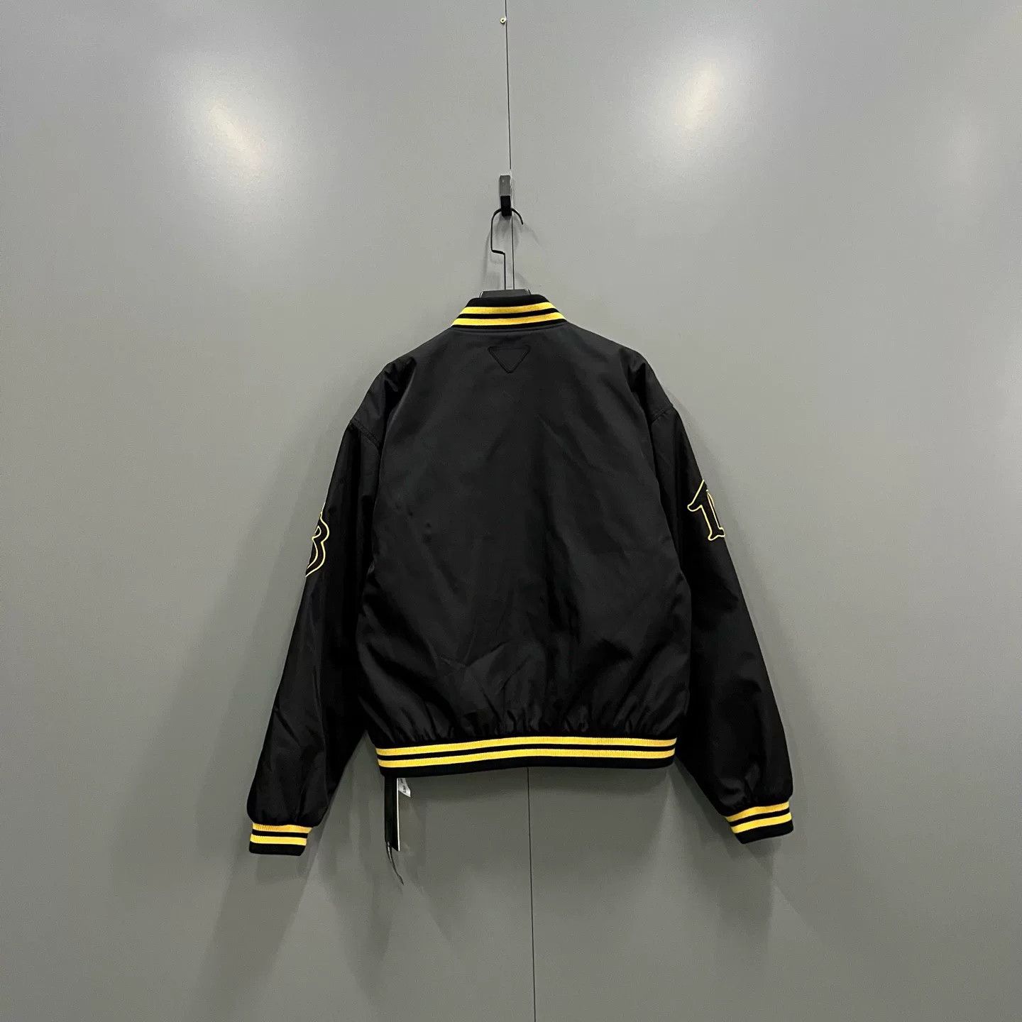 Prada Prada Logo Nylon Bomber Jacket Size L Size US L / EU 52-54 / 3 - 3 Thumbnail