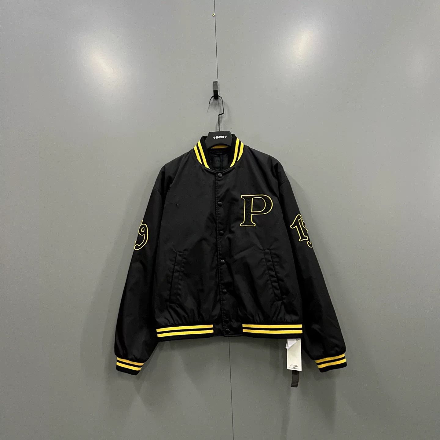 Prada Prada Logo Nylon Bomber Jacket Size L Size US L / EU 52-54 / 3 - 2 Thumbnail