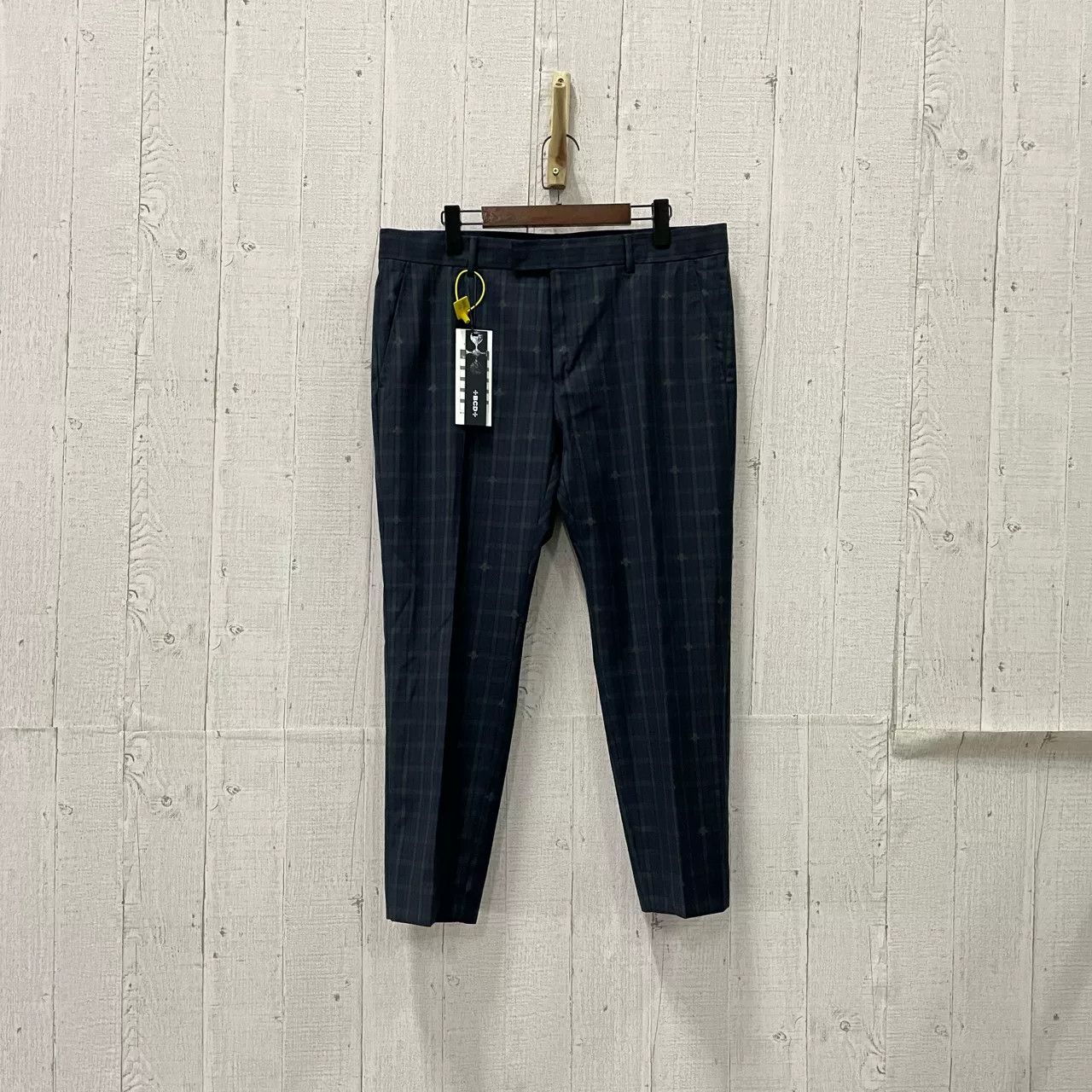 Gucci Gucci Plaid Wool Trousers Size 36 Size US 36 / EU 52 - 2 Thumbnail