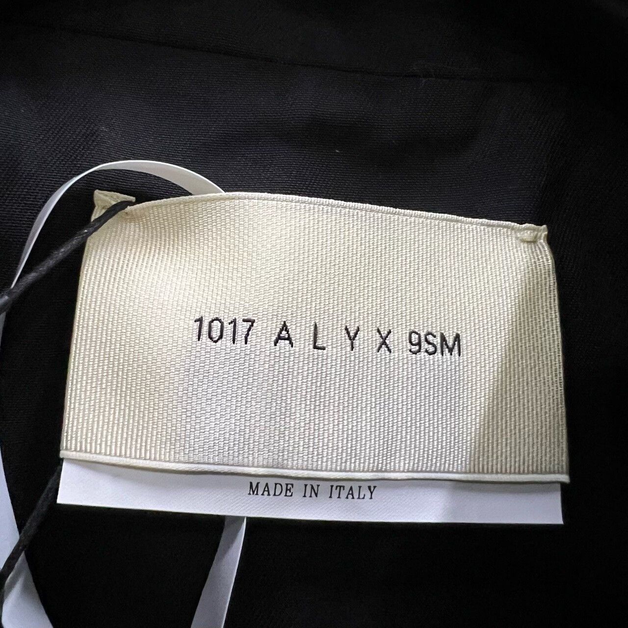1017 ALYX 9SM 1017 ALYX 9SM Sphere Logo Officer Jacket Size M Size US M / EU 48-50 / 2 - 4 Thumbnail
